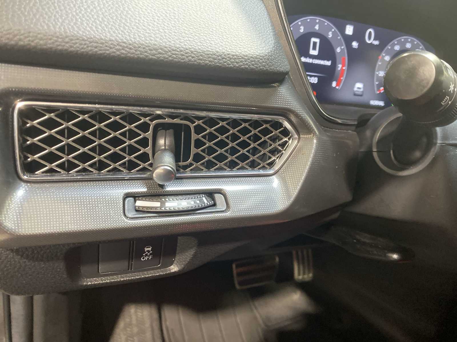 Thumbnail: 2023 Acura Integra - 24