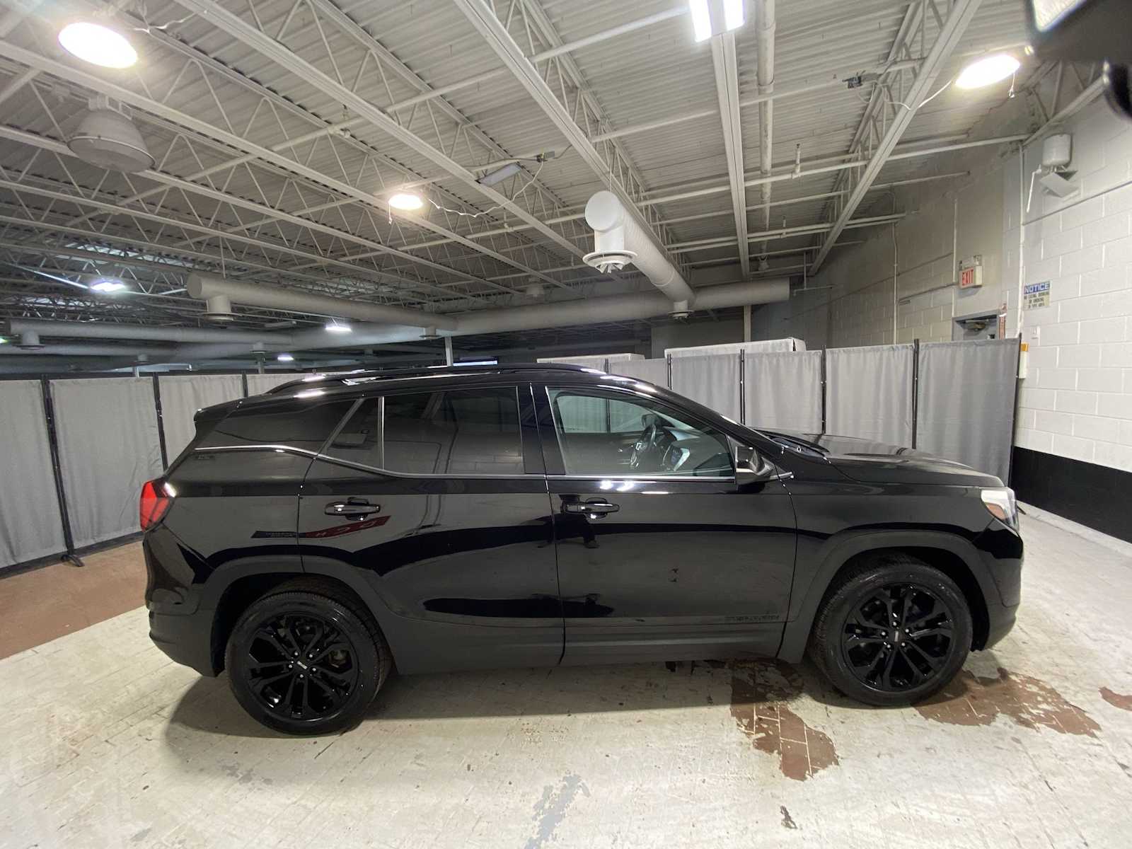 Thumbnail: 2020 GMC Terrain - 27