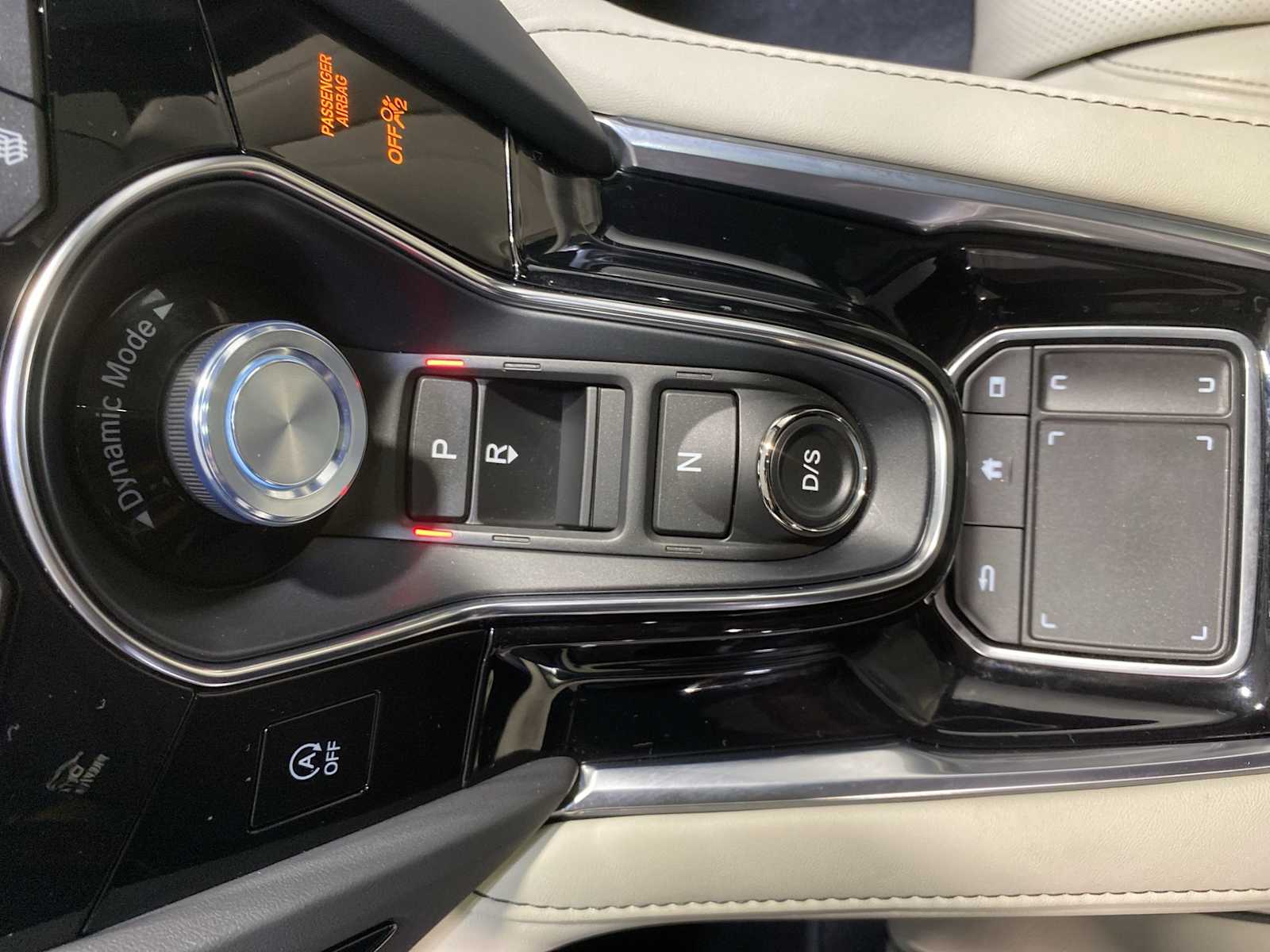 Thumbnail: 2025 Acura RDX - 17