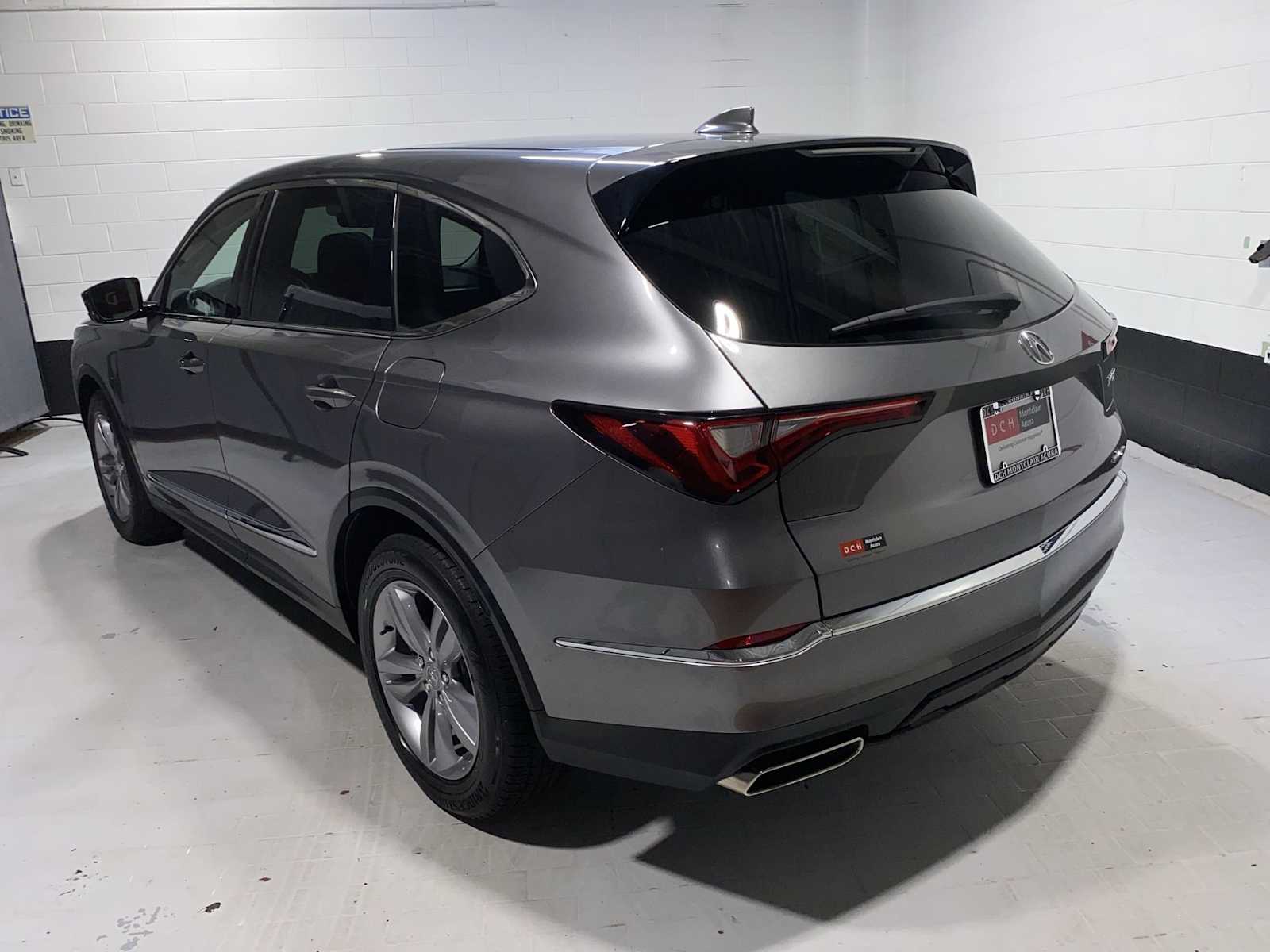 Thumbnail: 2023 Acura MDX - 4