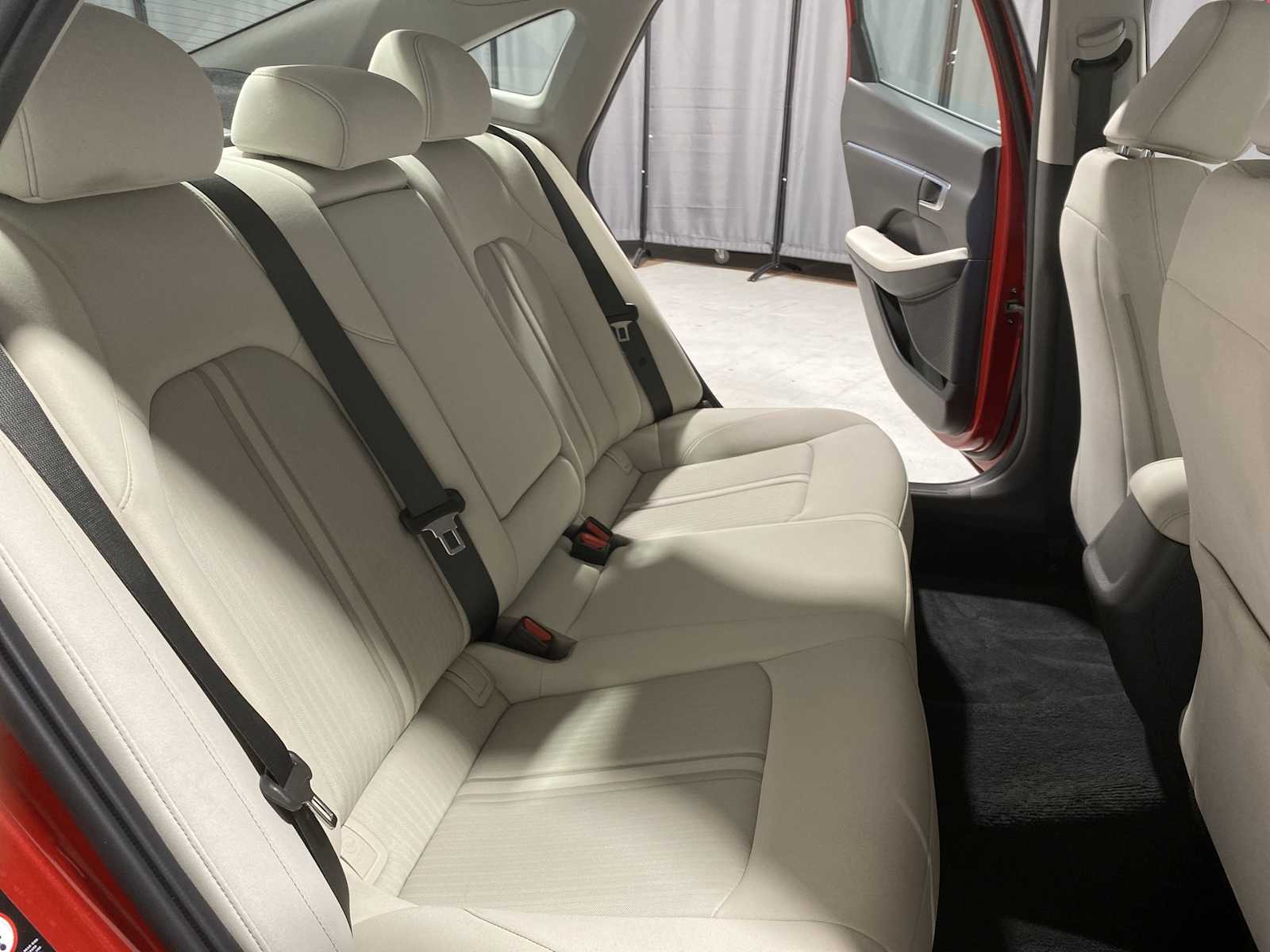 Thumbnail: 2022 Hyundai Sonata - 13