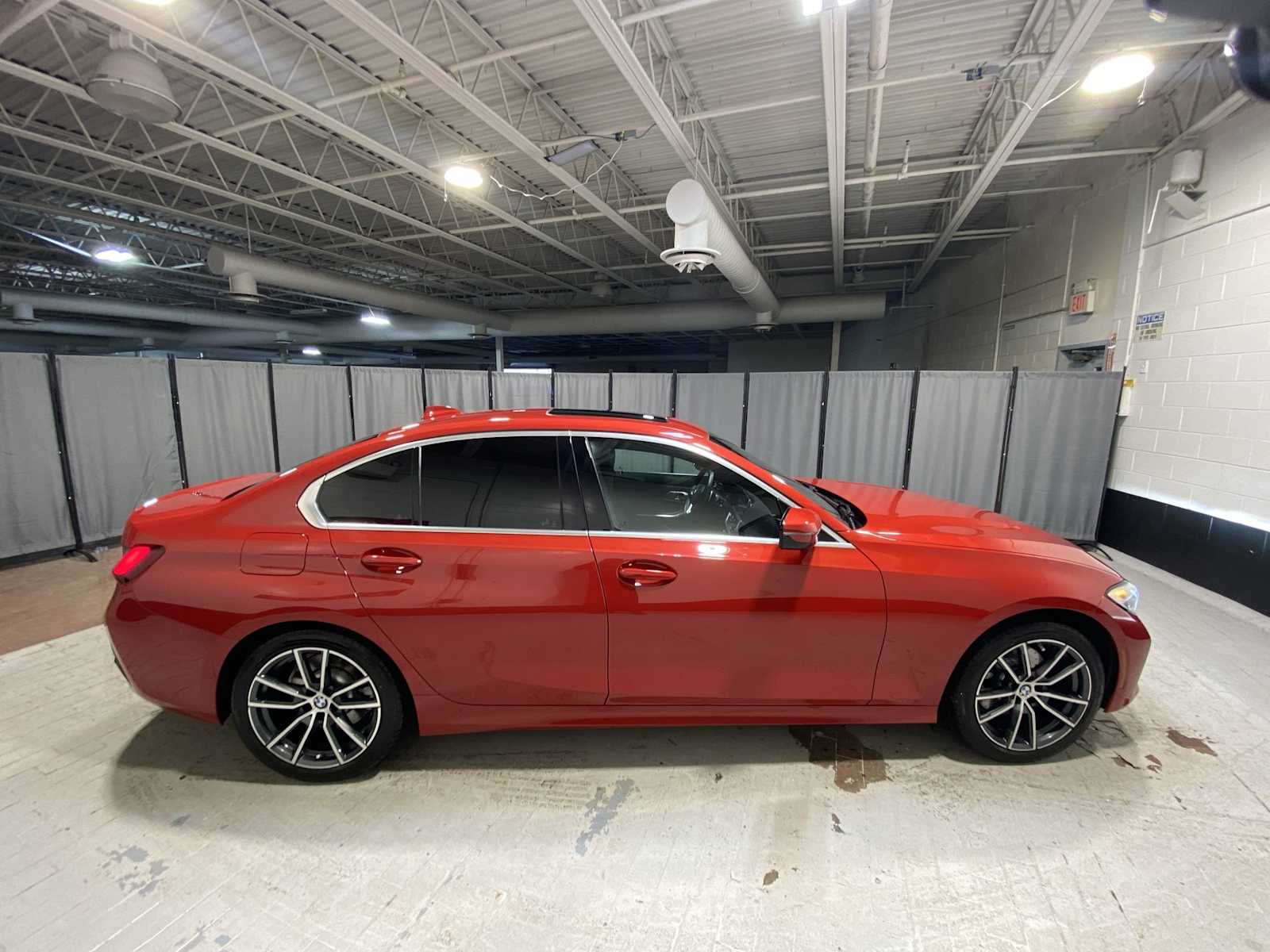 Thumbnail: 2022 BMW 3 Series - 27