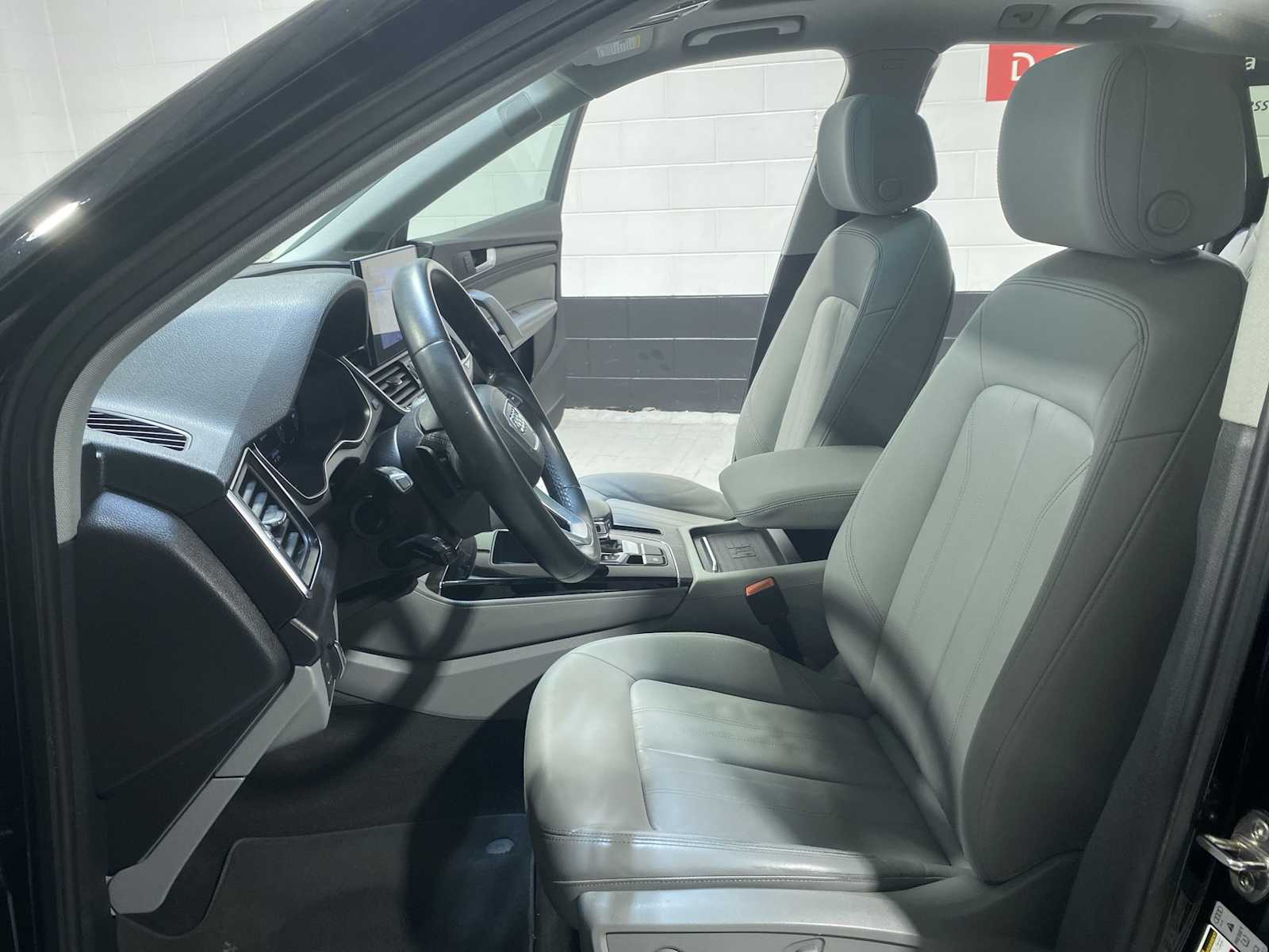 Thumbnail: 2021 Audi Q5 - 11