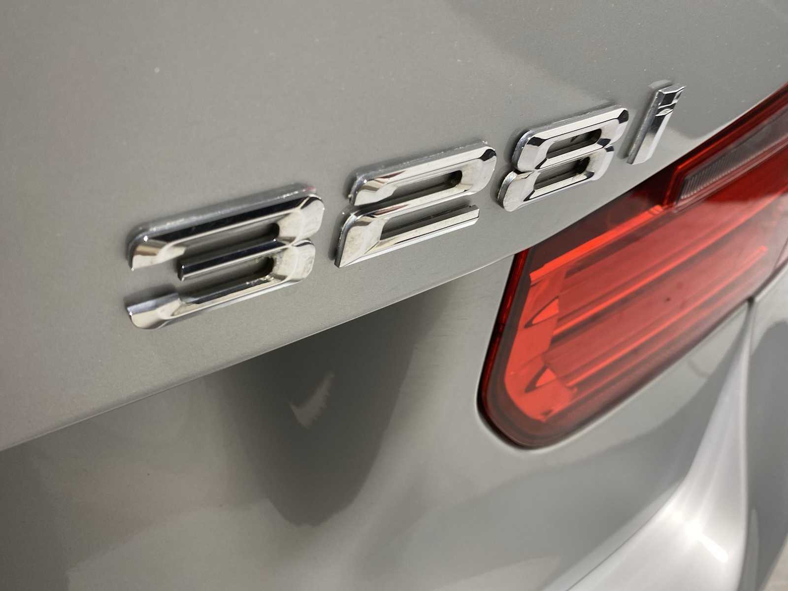 Thumbnail: 2015 BMW 3 Series - 7