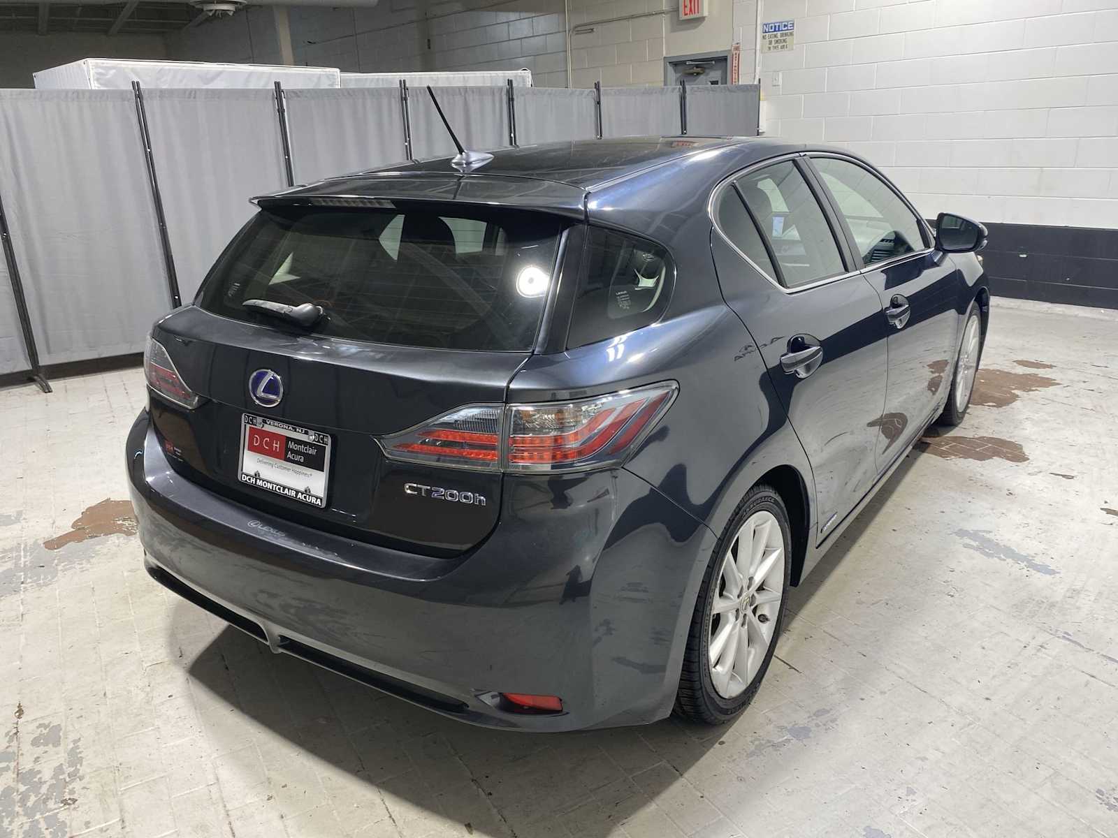 Thumbnail: 2011 Lexus CT - 26