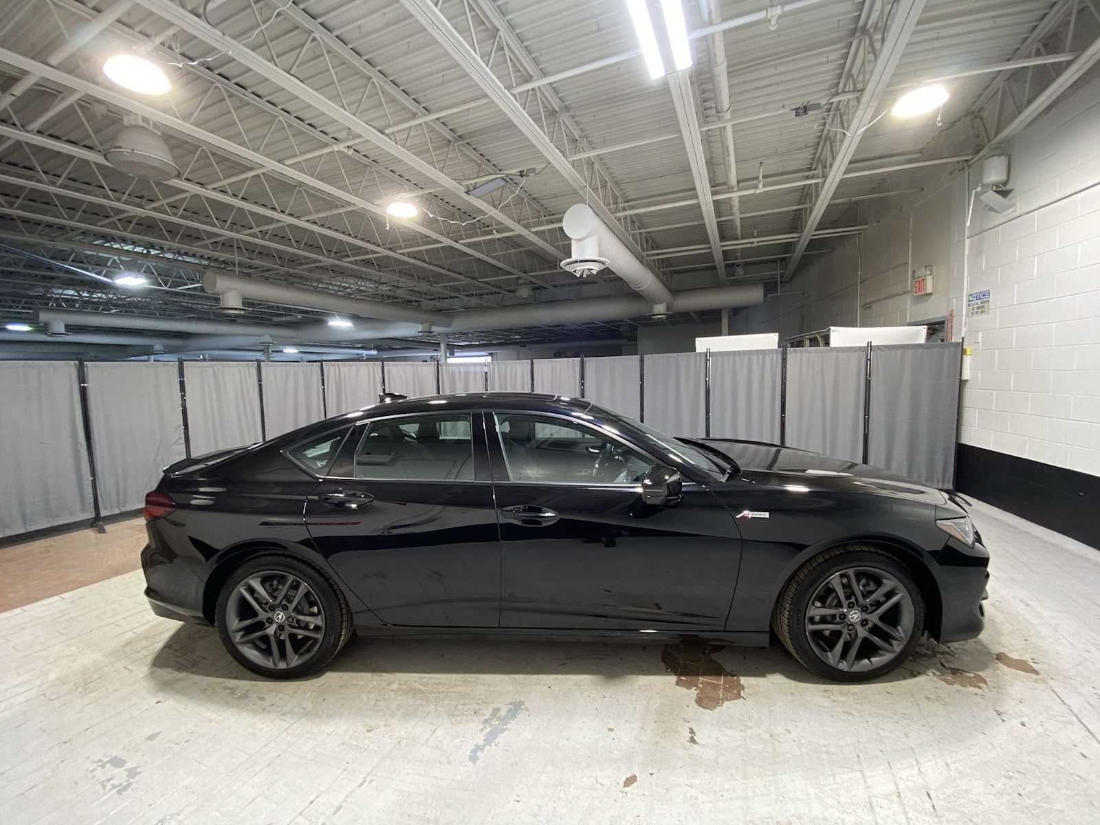 Thumbnail: 2025 Acura TLX - 27