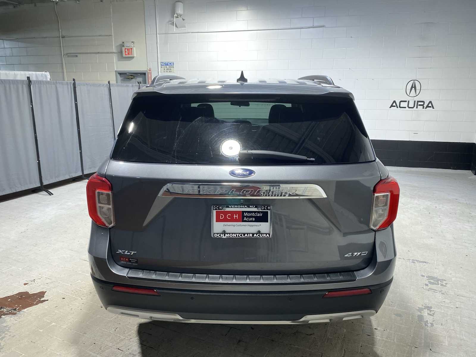 Thumbnail: 2022 Ford Explorer - 5