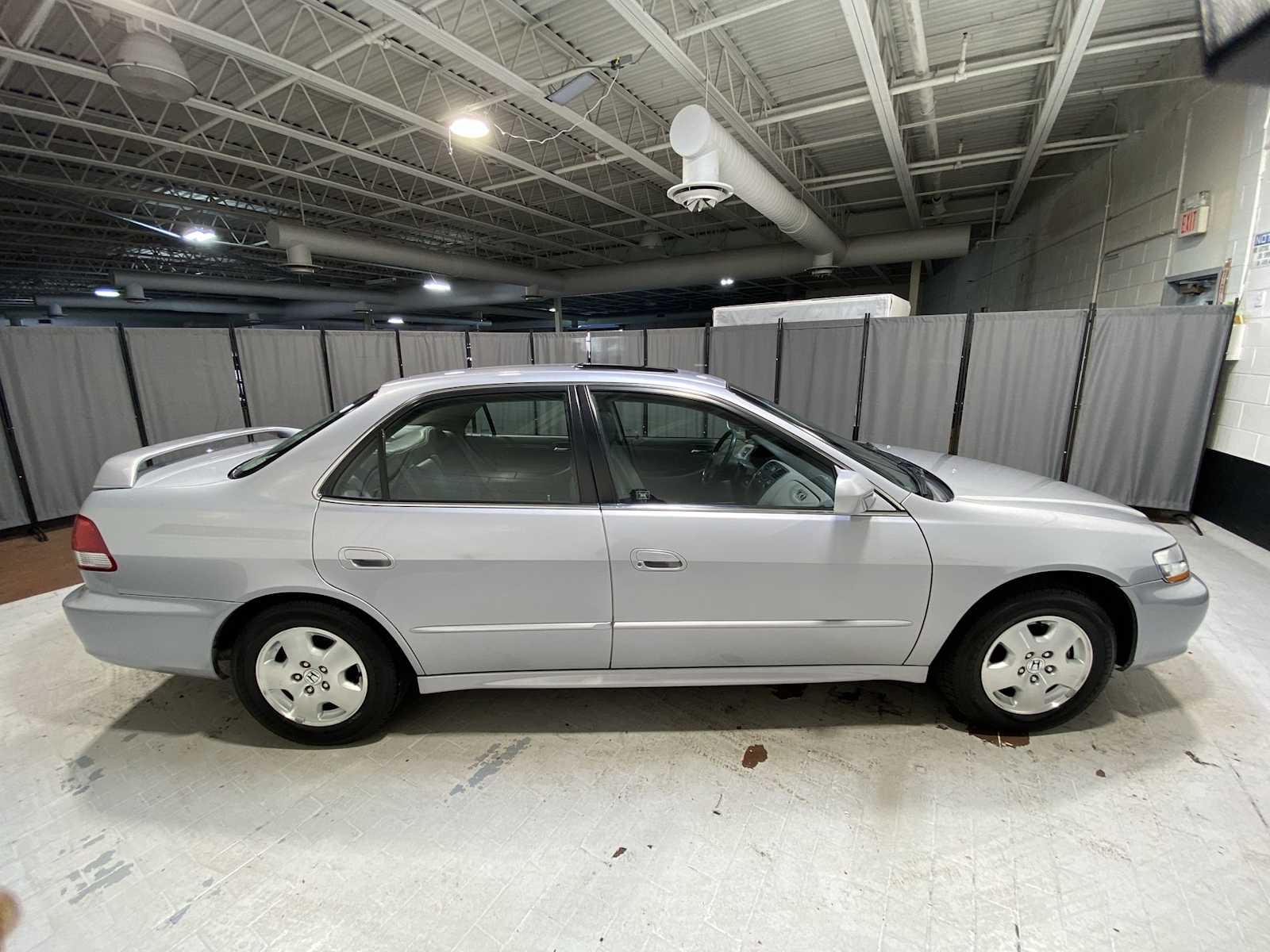 Thumbnail: 2001 Honda Accord - 27