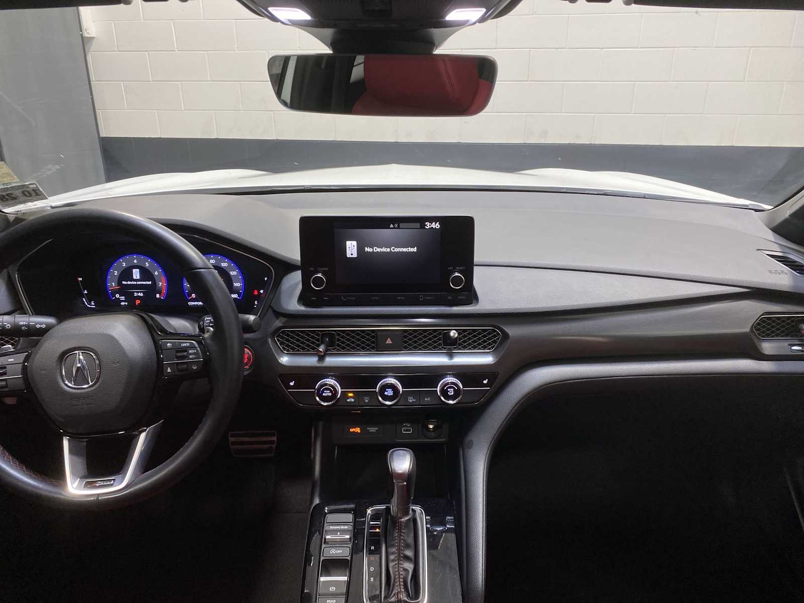 Thumbnail: 2024 Acura Integra - 10