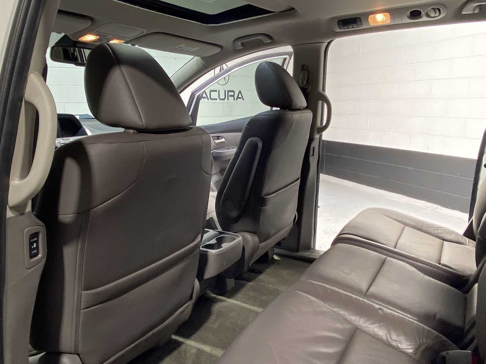 Thumbnail: 2014 Honda Odyssey - 12