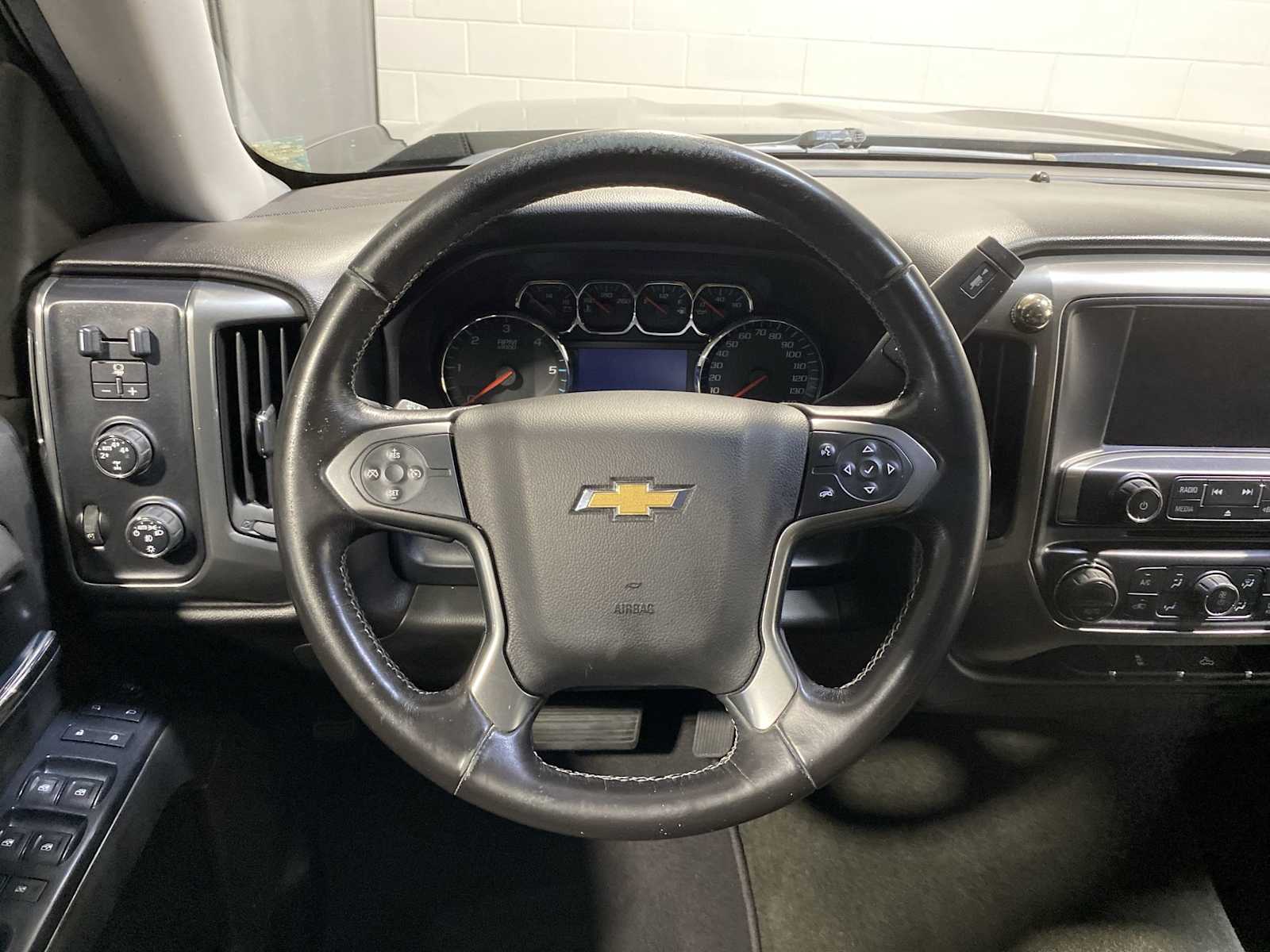 Thumbnail: 2016 Chevrolet Silverado 1500 - 15