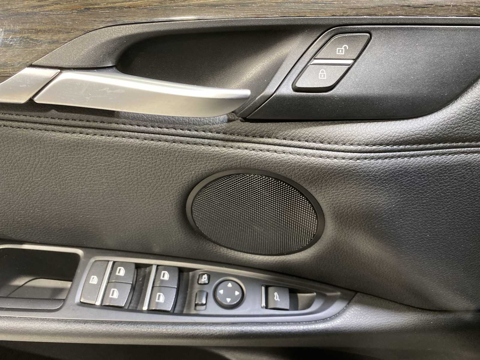 Thumbnail: 2016 BMW X5 - 23