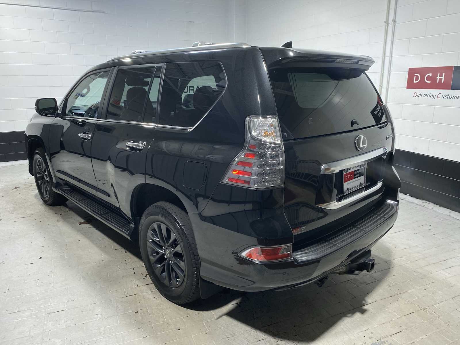 Thumbnail: 2023 Lexus GX - 4