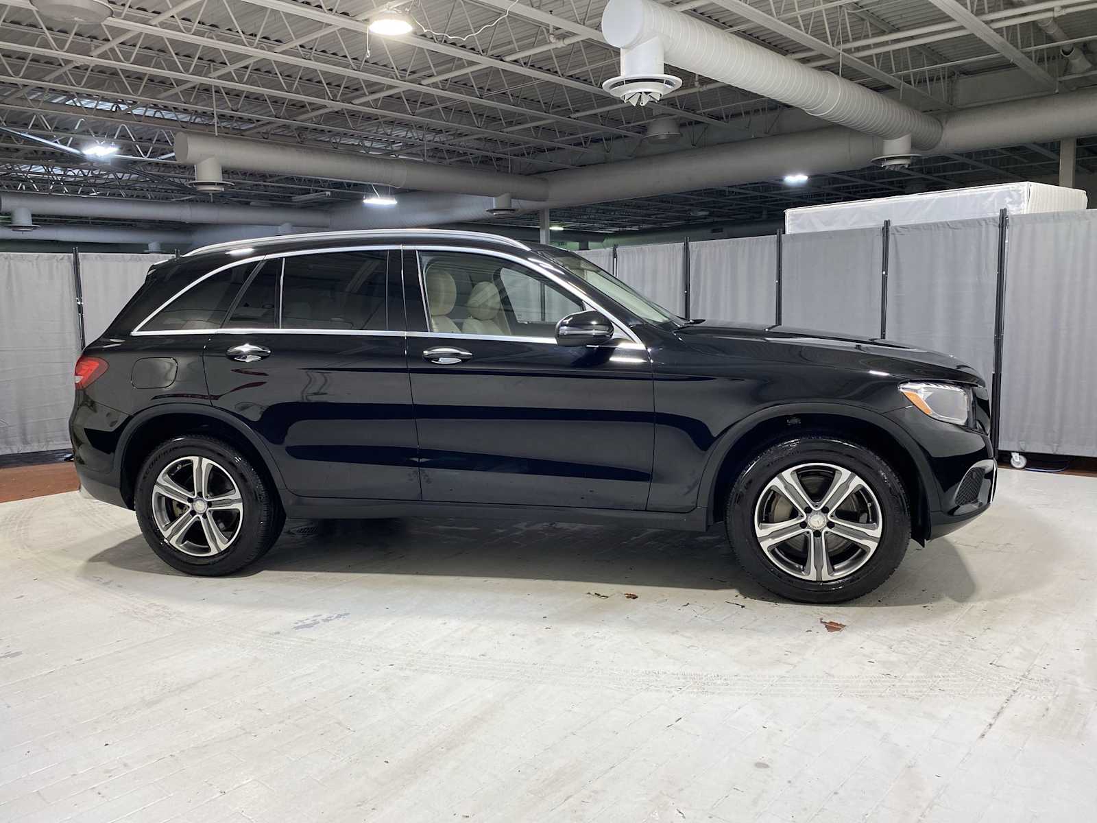2016 Mercedes-Benz GLC 300 27