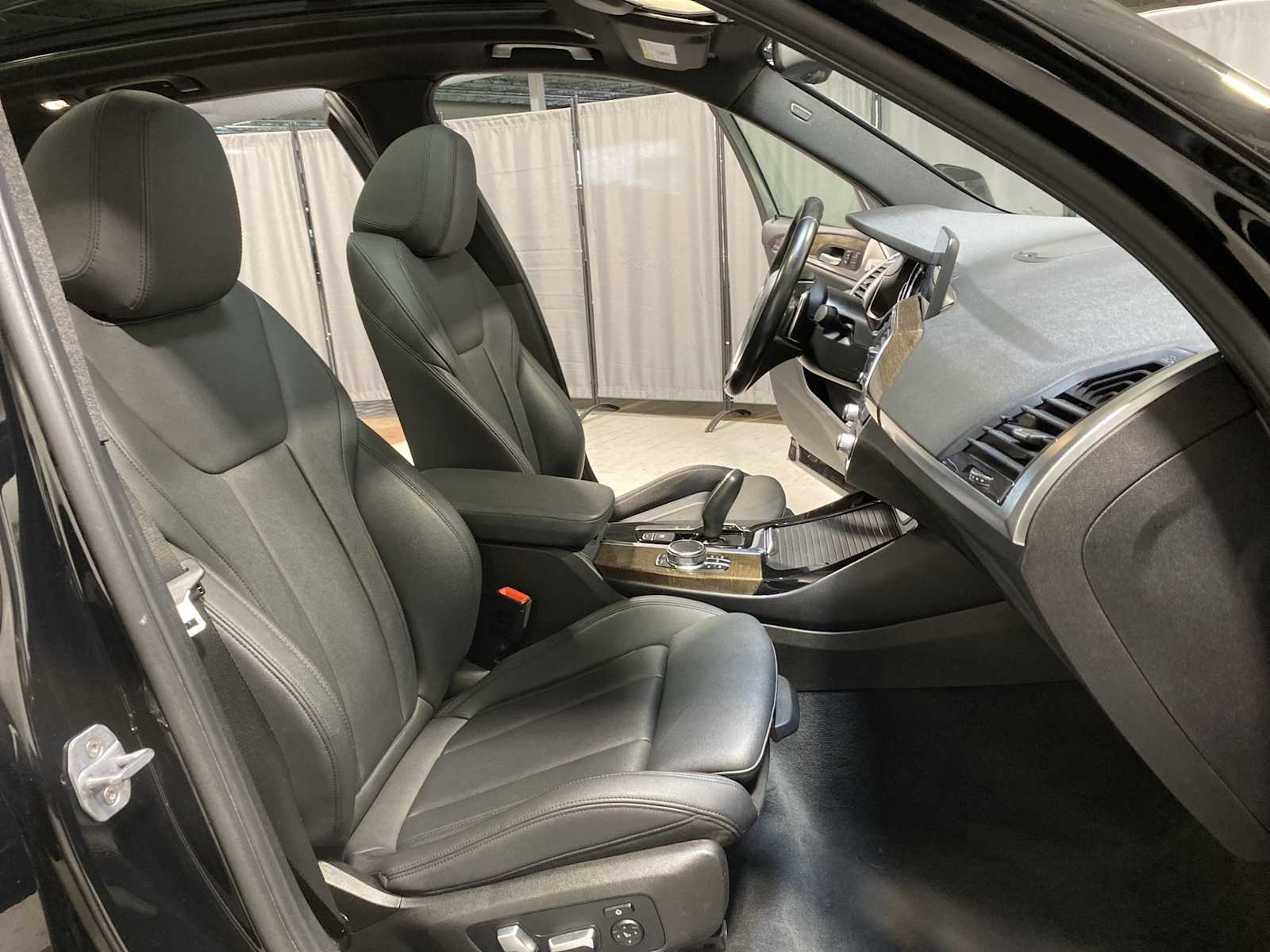 Thumbnail: 2018 BMW X3 - 14