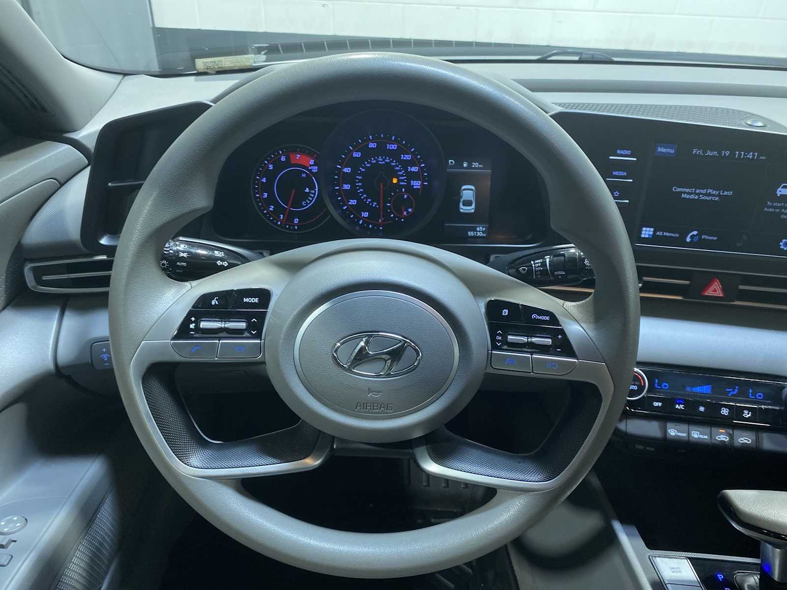 Thumbnail: 2023 Hyundai Elantra - 15