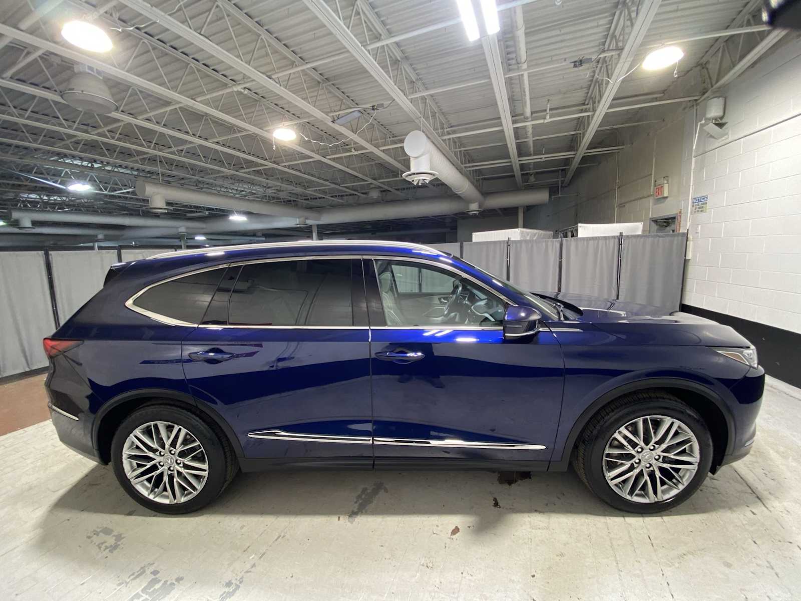 Thumbnail: 2023 Acura MDX - 27