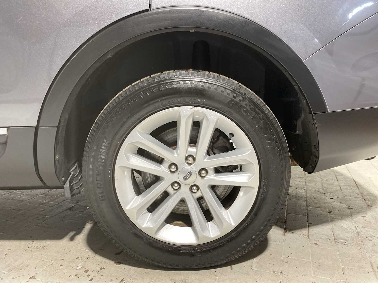 Thumbnail: 2014 Ford Explorer - 8