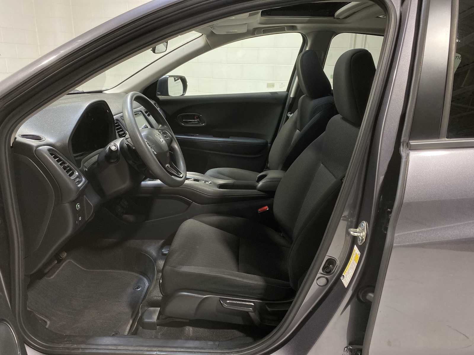 Thumbnail: 2018 Honda HR-V - 2