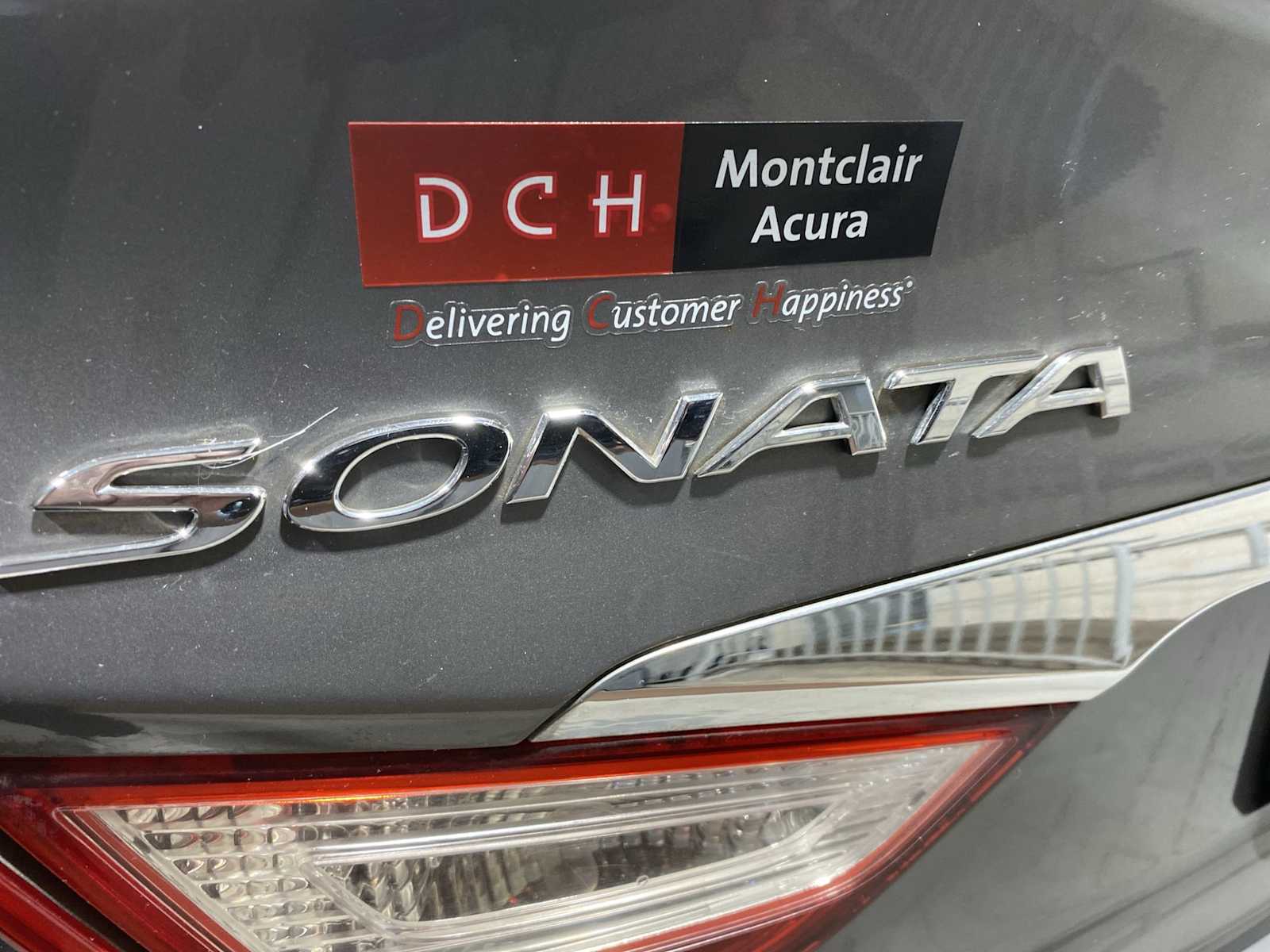 Thumbnail: 2012 Hyundai Sonata - 7