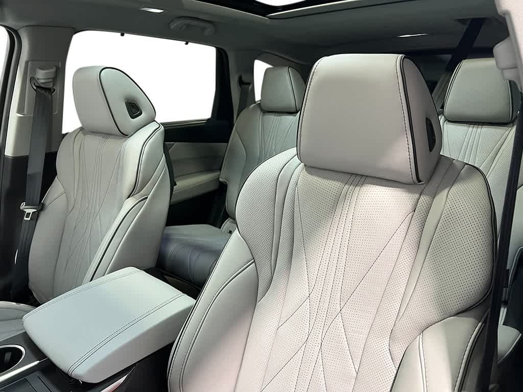 Thumbnail: 2026 Acura MDX - 23