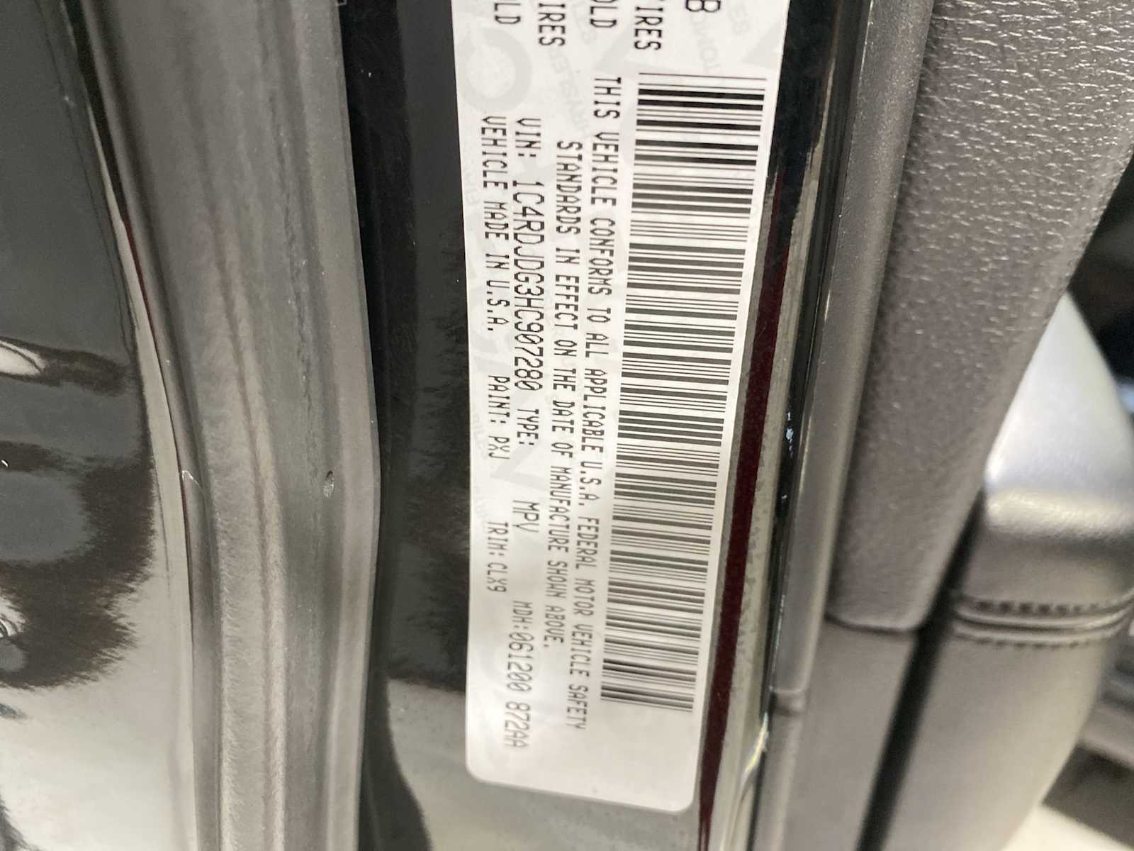 Thumbnail: 2017 Dodge Durango - 21