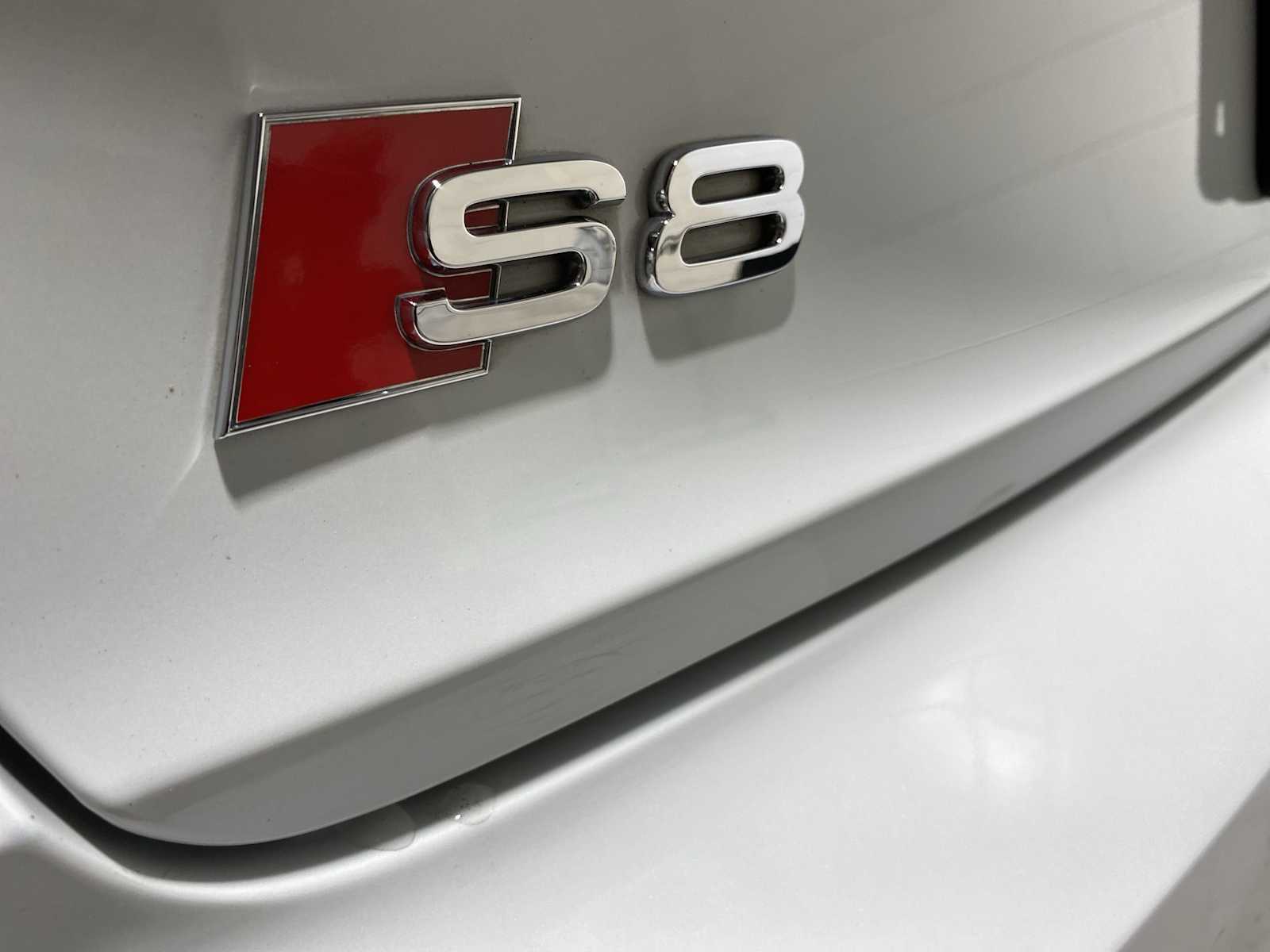 Thumbnail: 2020 Audi S8 - 7