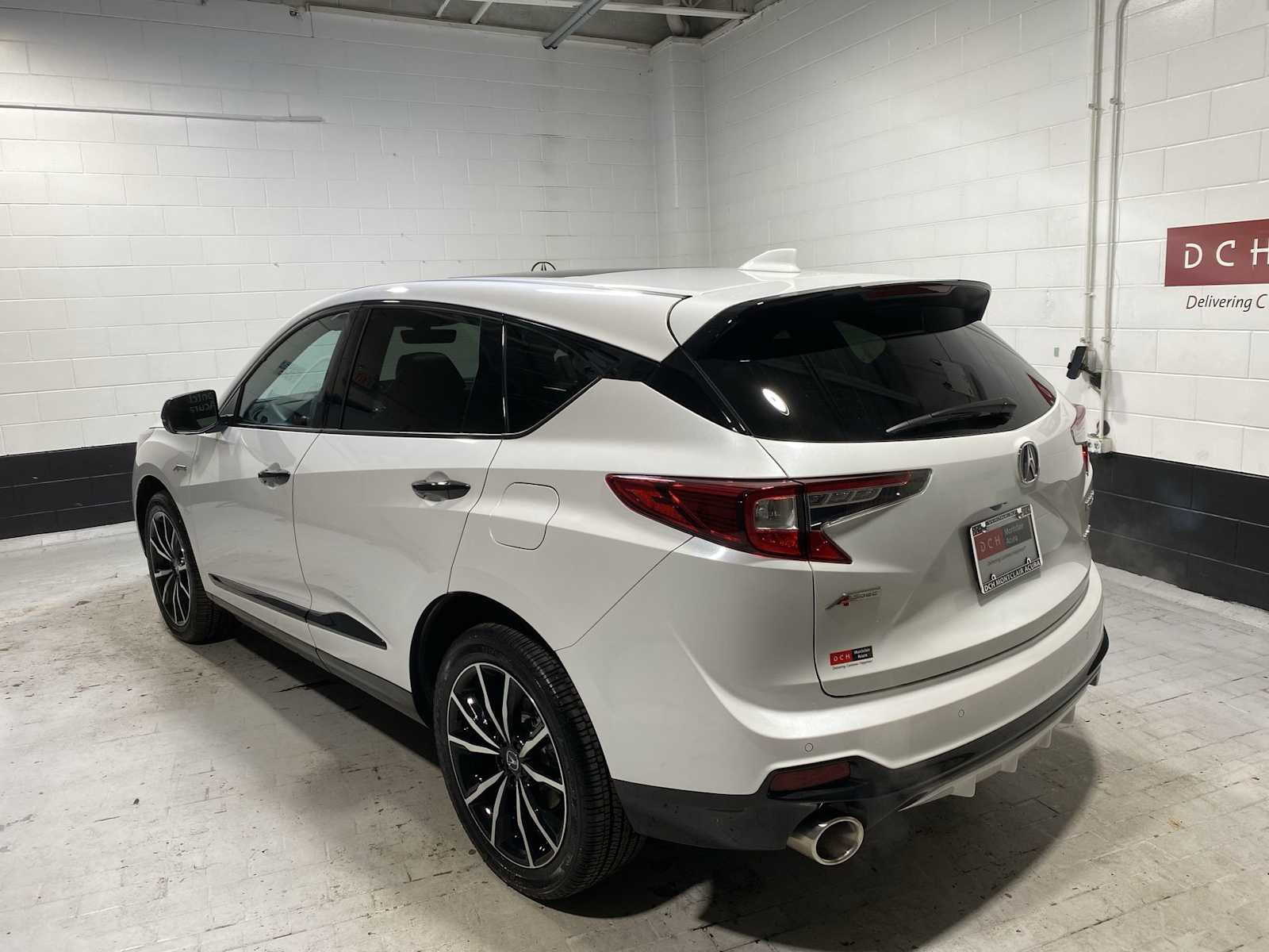 Thumbnail: 2025 Acura RDX - 4