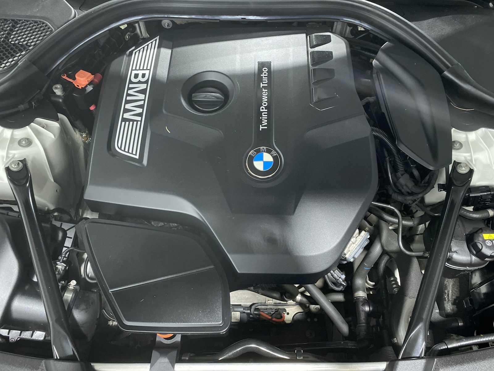 Thumbnail: 2017 BMW 5 Series - 9