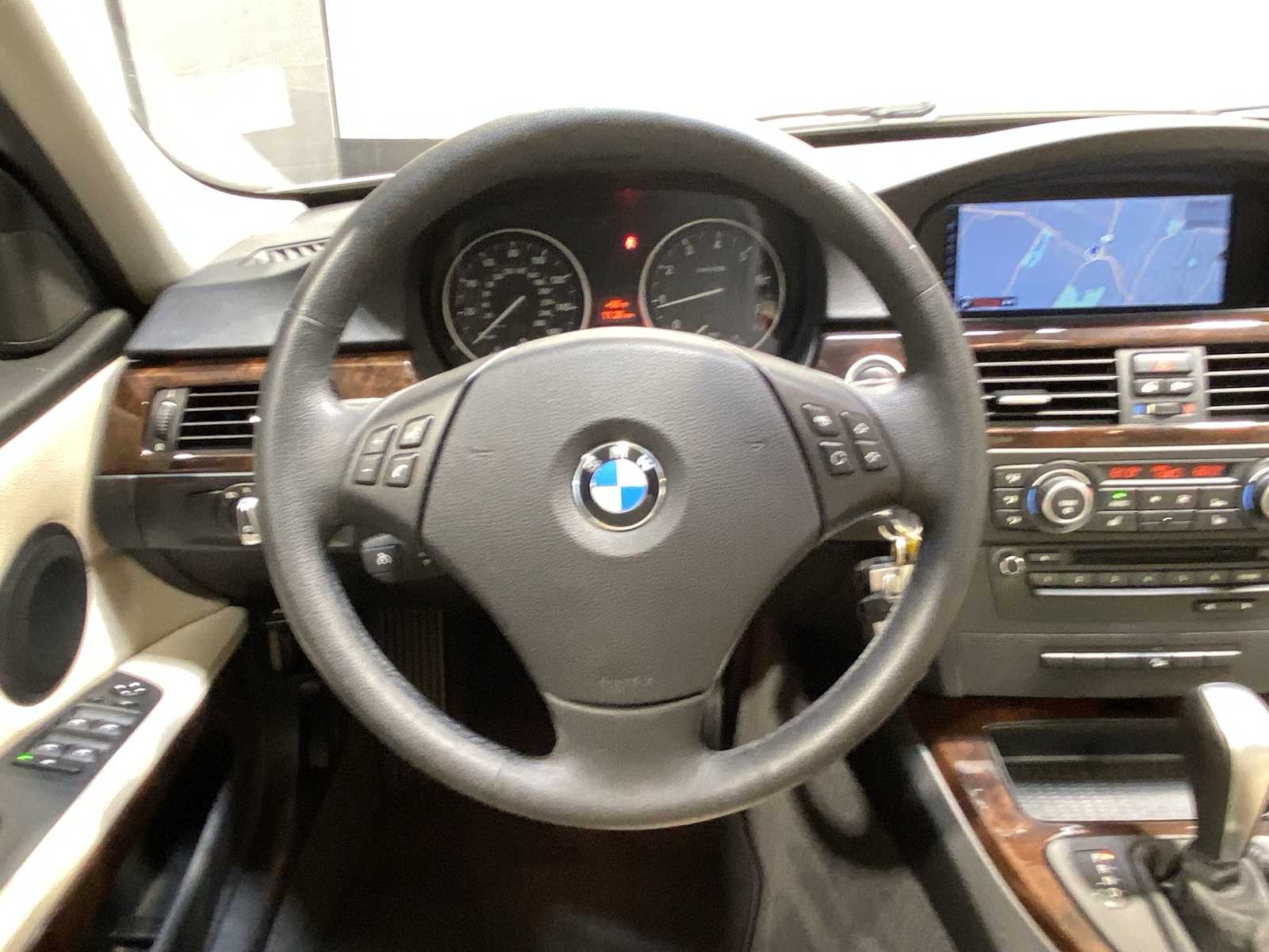 Thumbnail: 2012 BMW 3 Series - 15