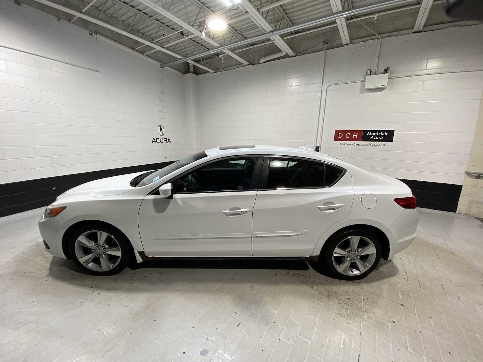 Thumbnail: 2013 Acura ILX - 3