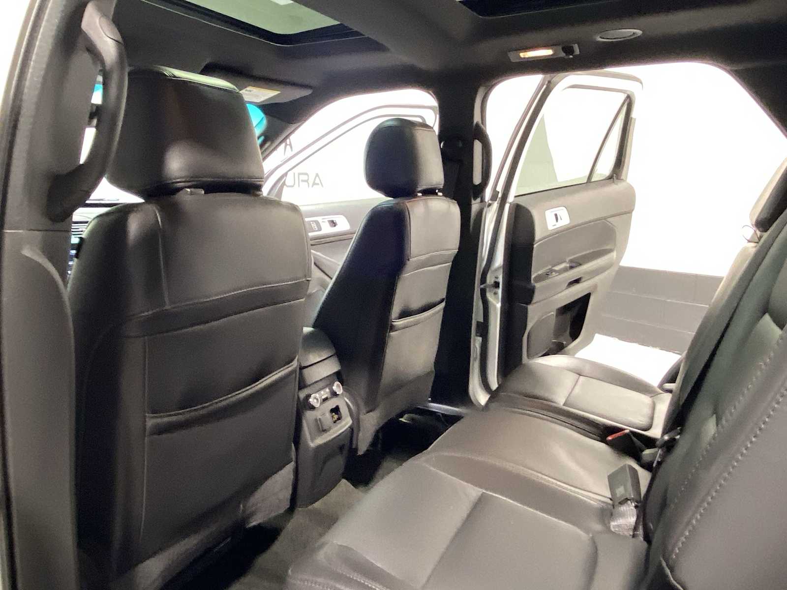 Thumbnail: 2014 Ford Explorer - 12