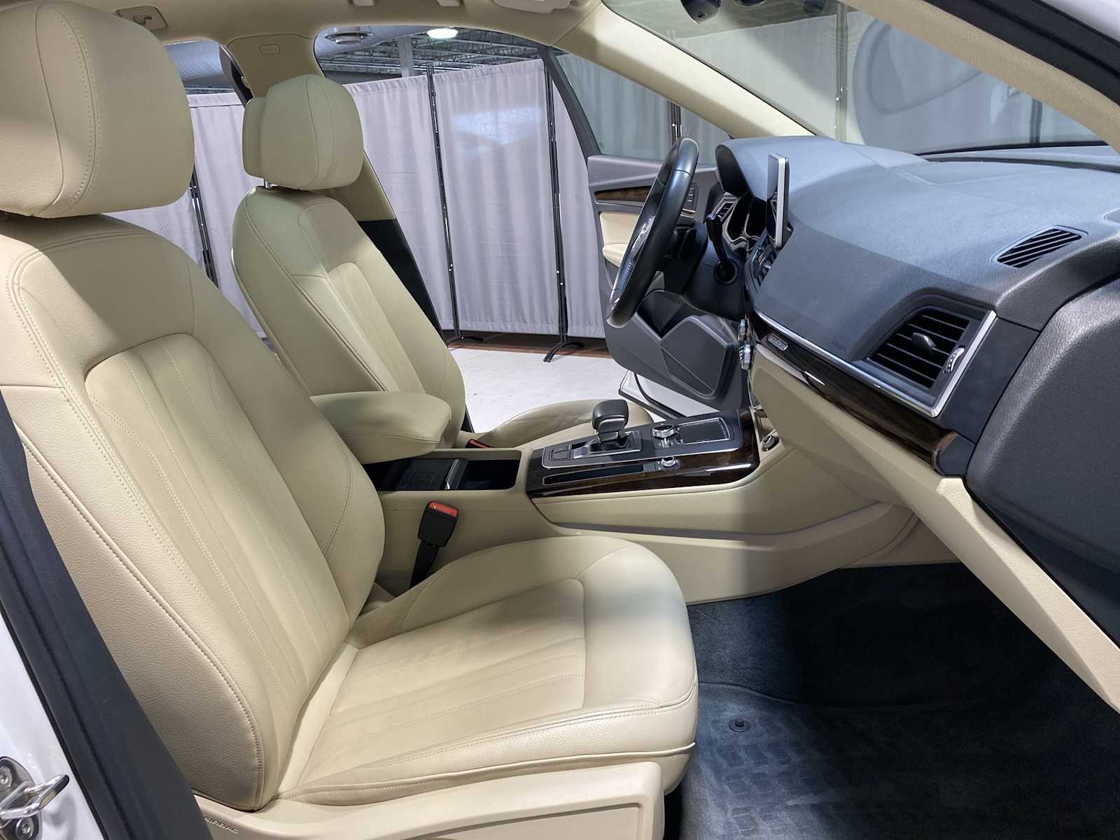 Thumbnail: 2019 Audi Q5 - 14