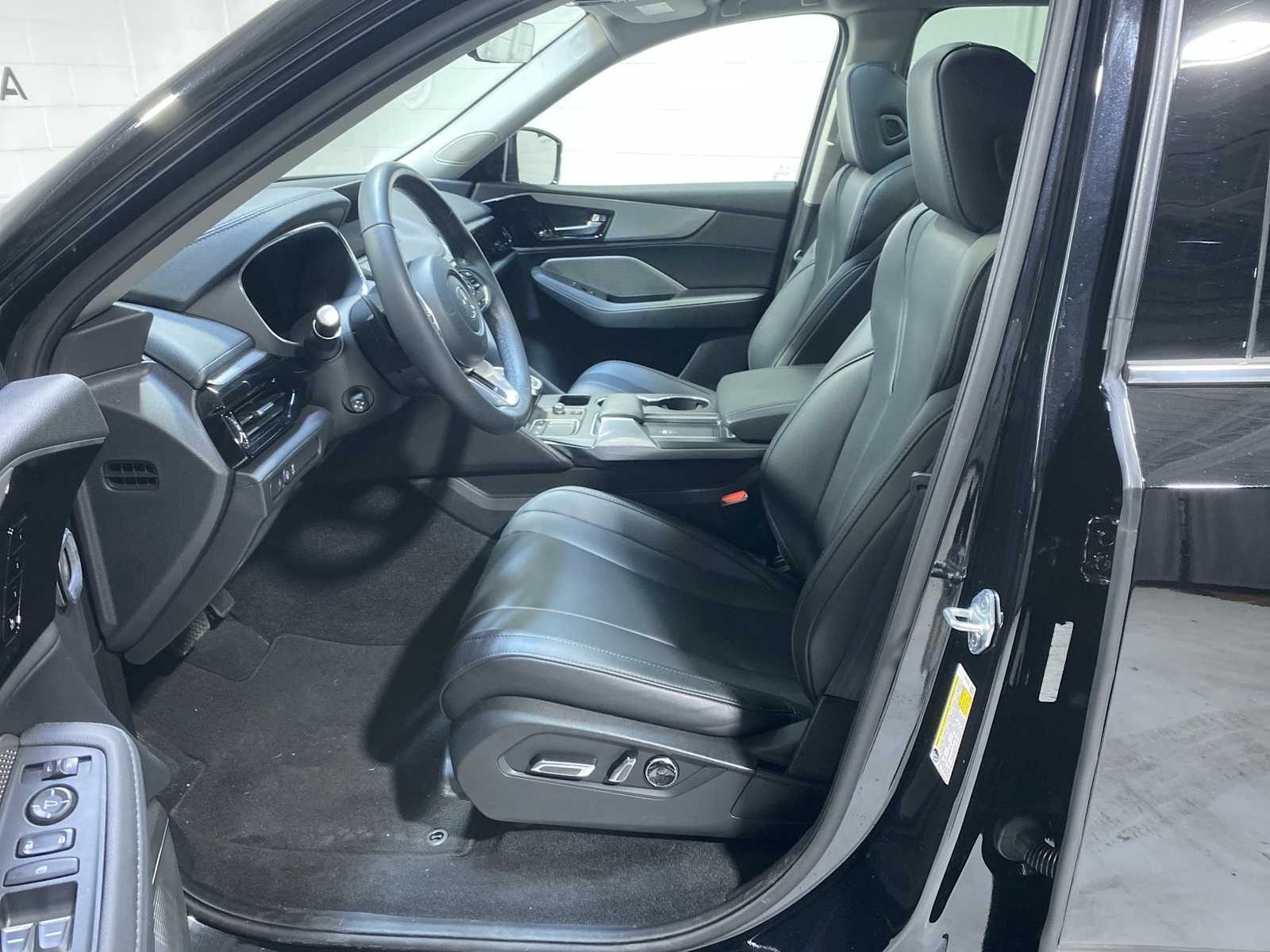 Thumbnail: 2023 Acura MDX - 2