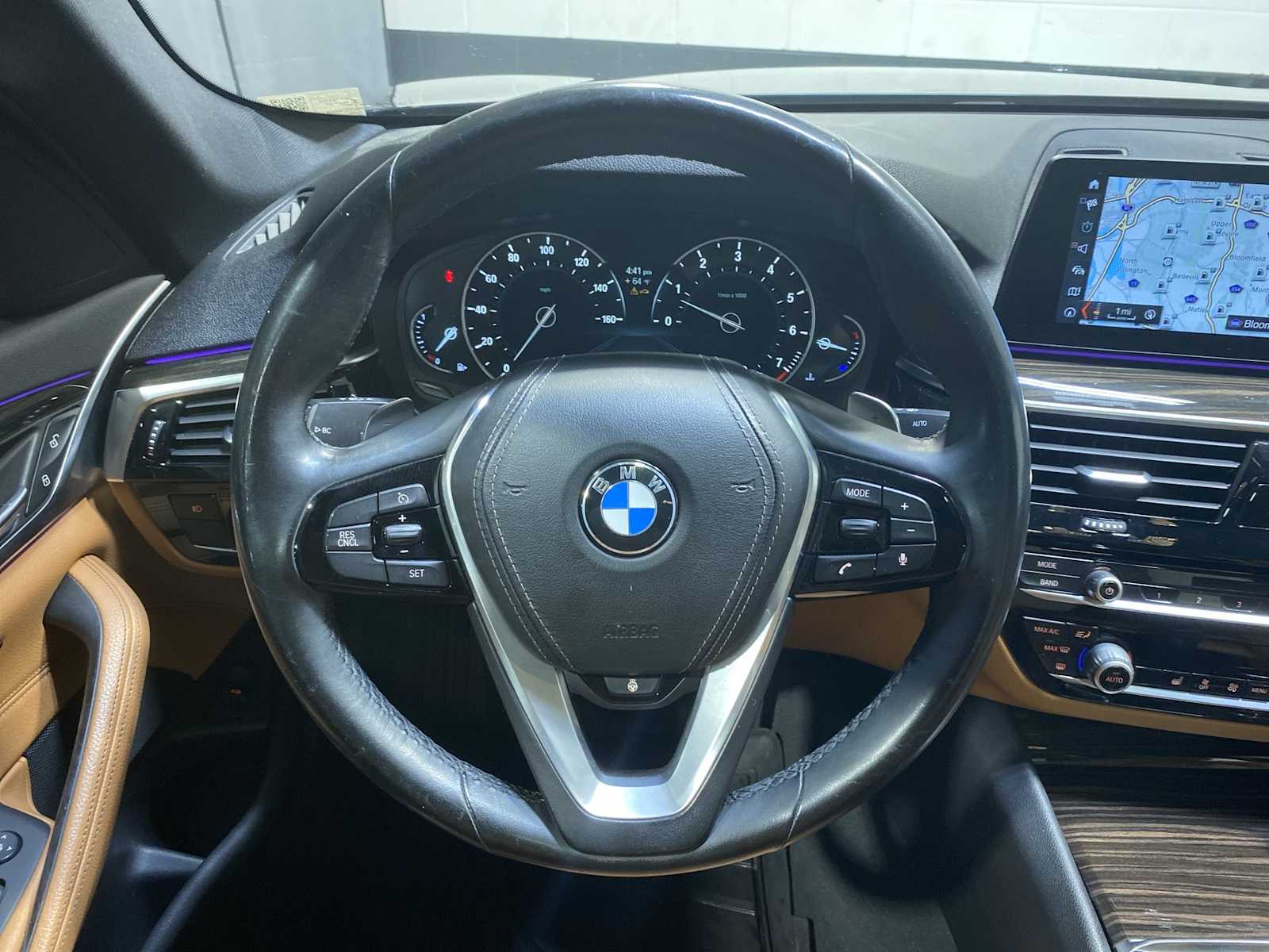 Thumbnail: 2018 BMW 5 Series - 15