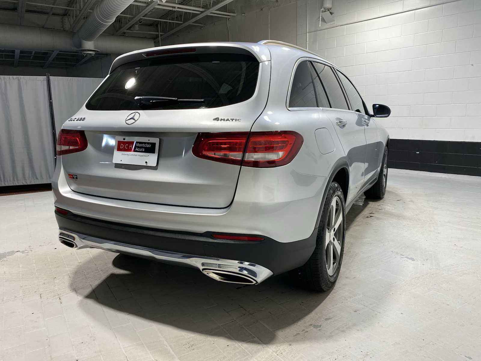 Thumbnail: 2017 Mercedes-Benz GLC - 26
