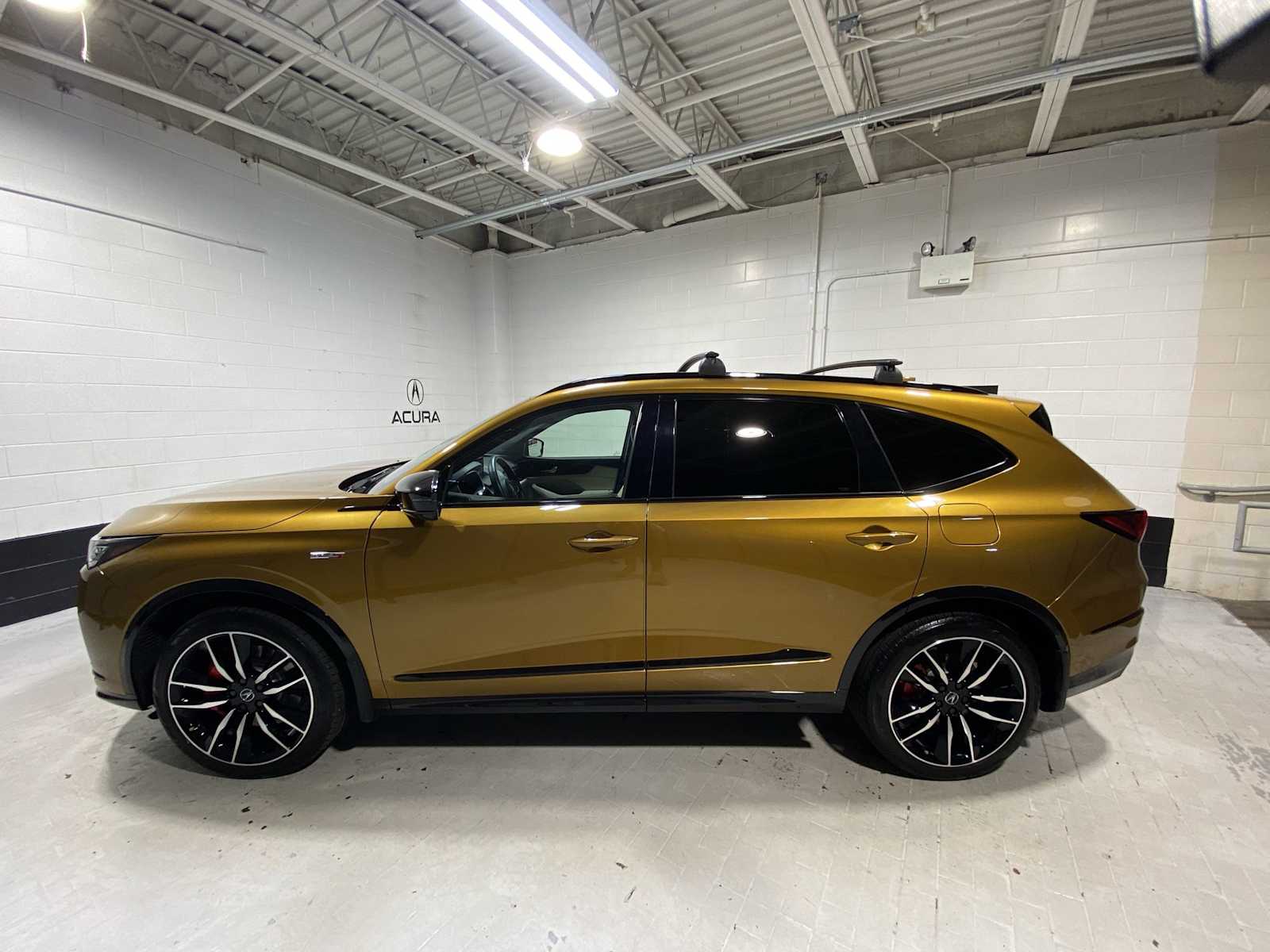 Thumbnail: 2022 Acura MDX - 3