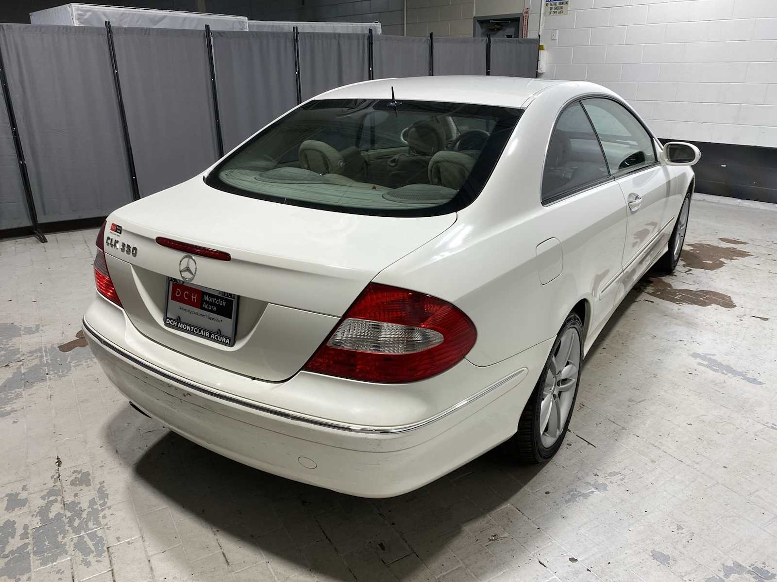 Thumbnail: 2006 Mercedes-Benz CLK - 26