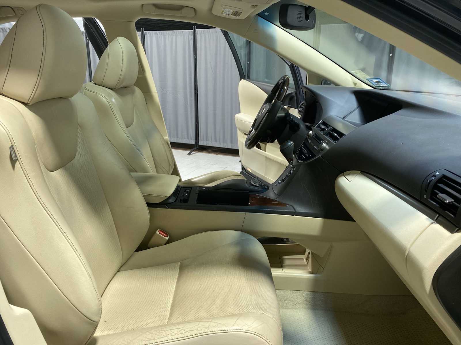 Thumbnail: 2015 Lexus RX - 14