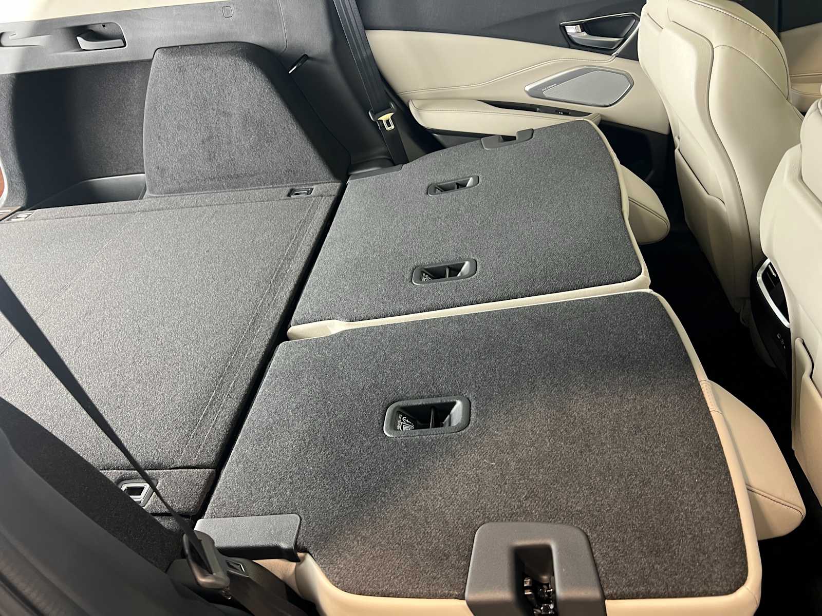 Thumbnail: 2026 Acura RDX - 31