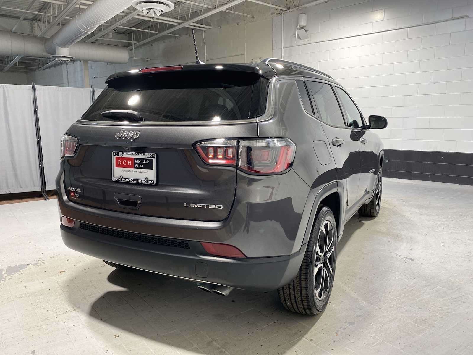 2022 Jeep Compass Limited 26