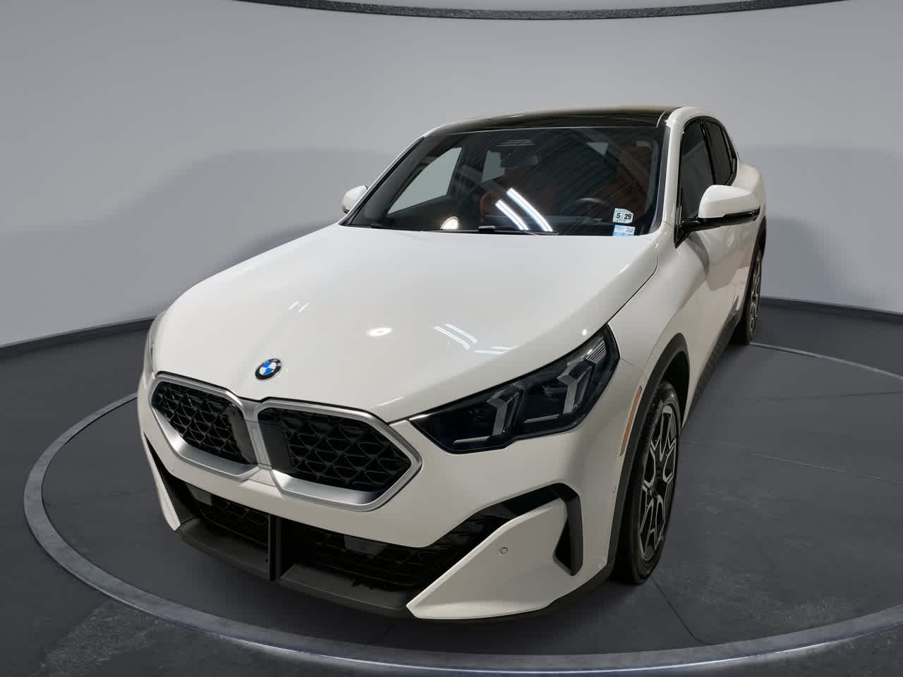 Thumbnail: 2024 BMW X2 - 1