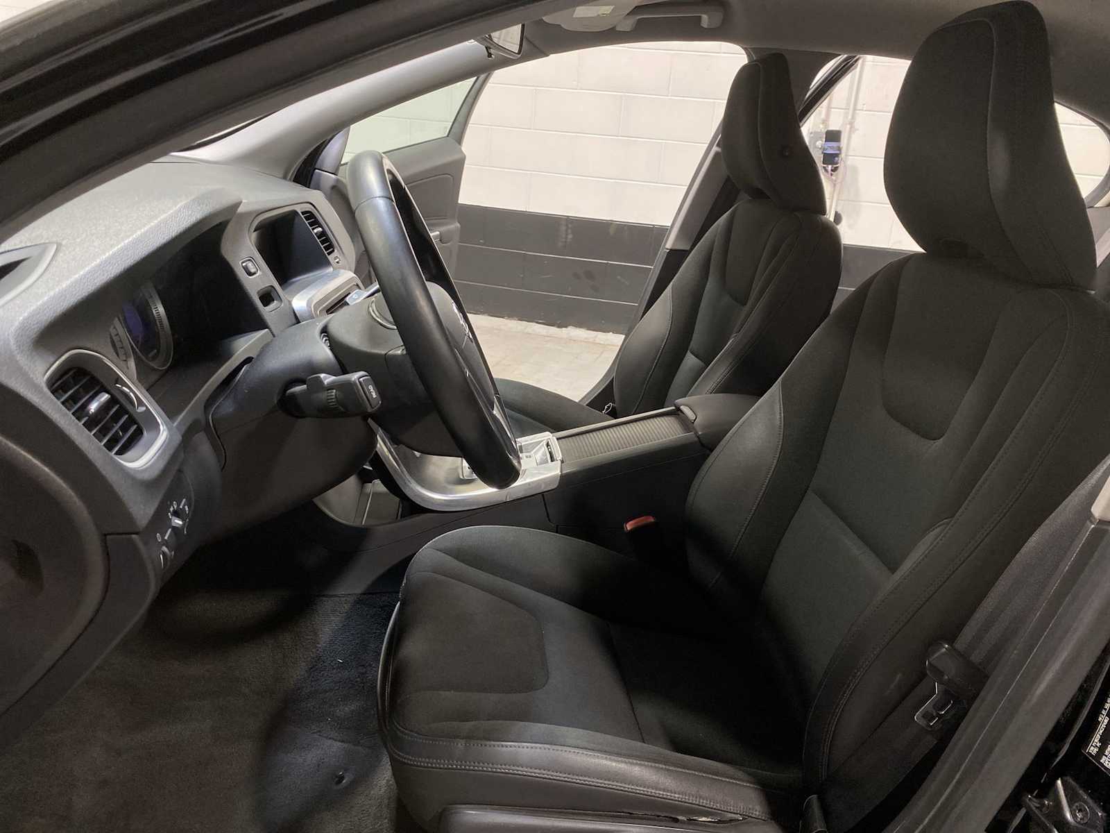 Thumbnail: 2012 Volvo S60 - 11