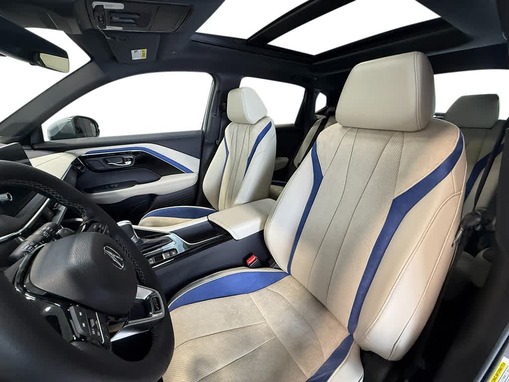 Thumbnail: 2025 Acura ADX - 14