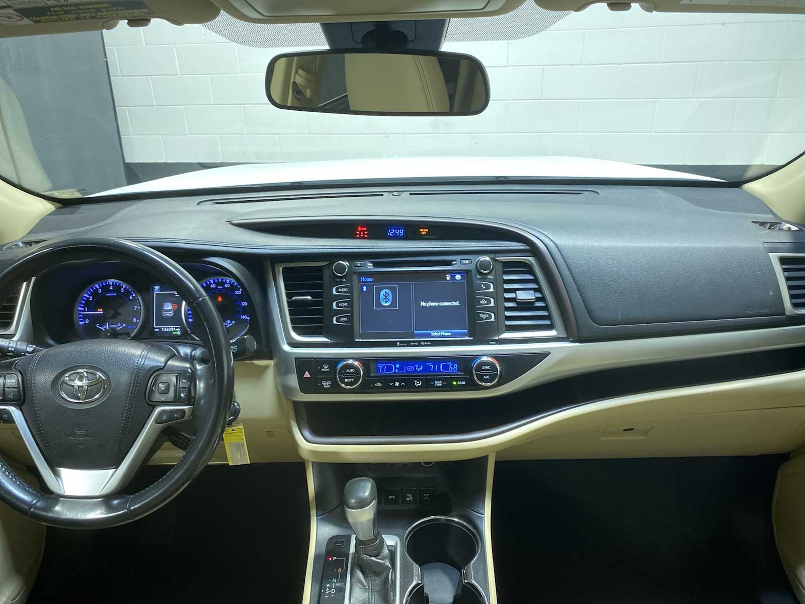 Thumbnail: 2019 Toyota Highlander - 10