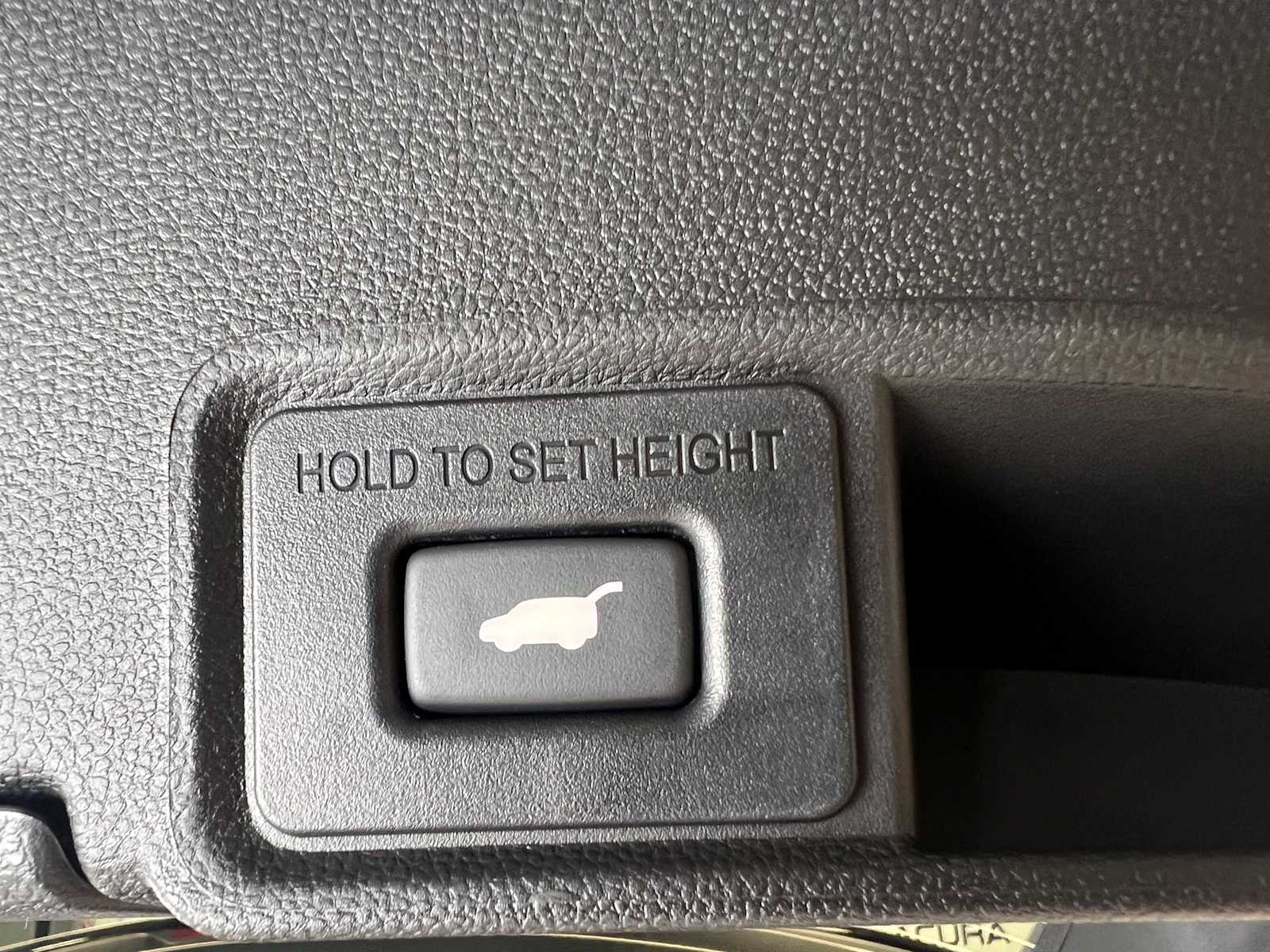 Thumbnail: 2026 Acura RDX - 30