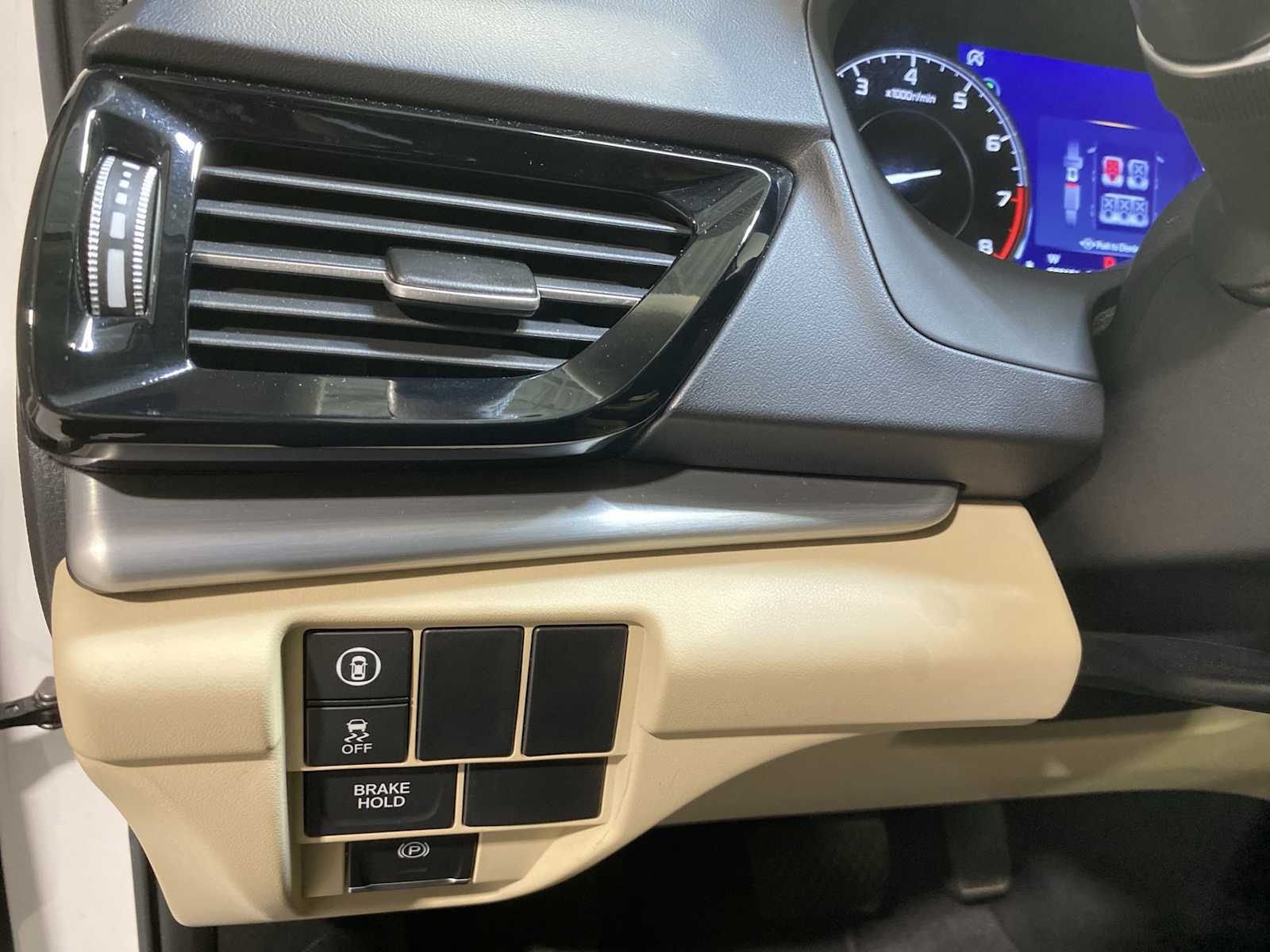 Thumbnail: 2023 Acura RDX - 24