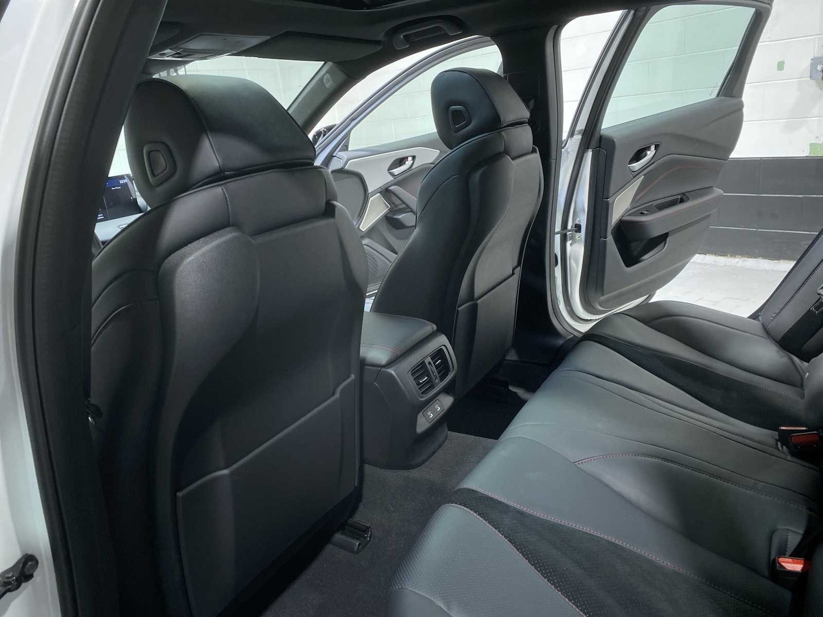 Thumbnail: 2025 Acura TLX - 12