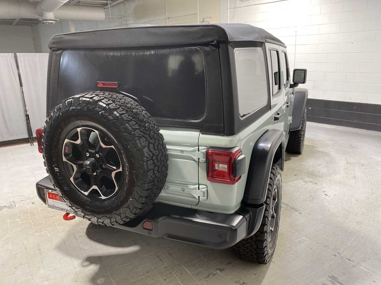 Thumbnail: 2023 Jeep Wrangler - 26