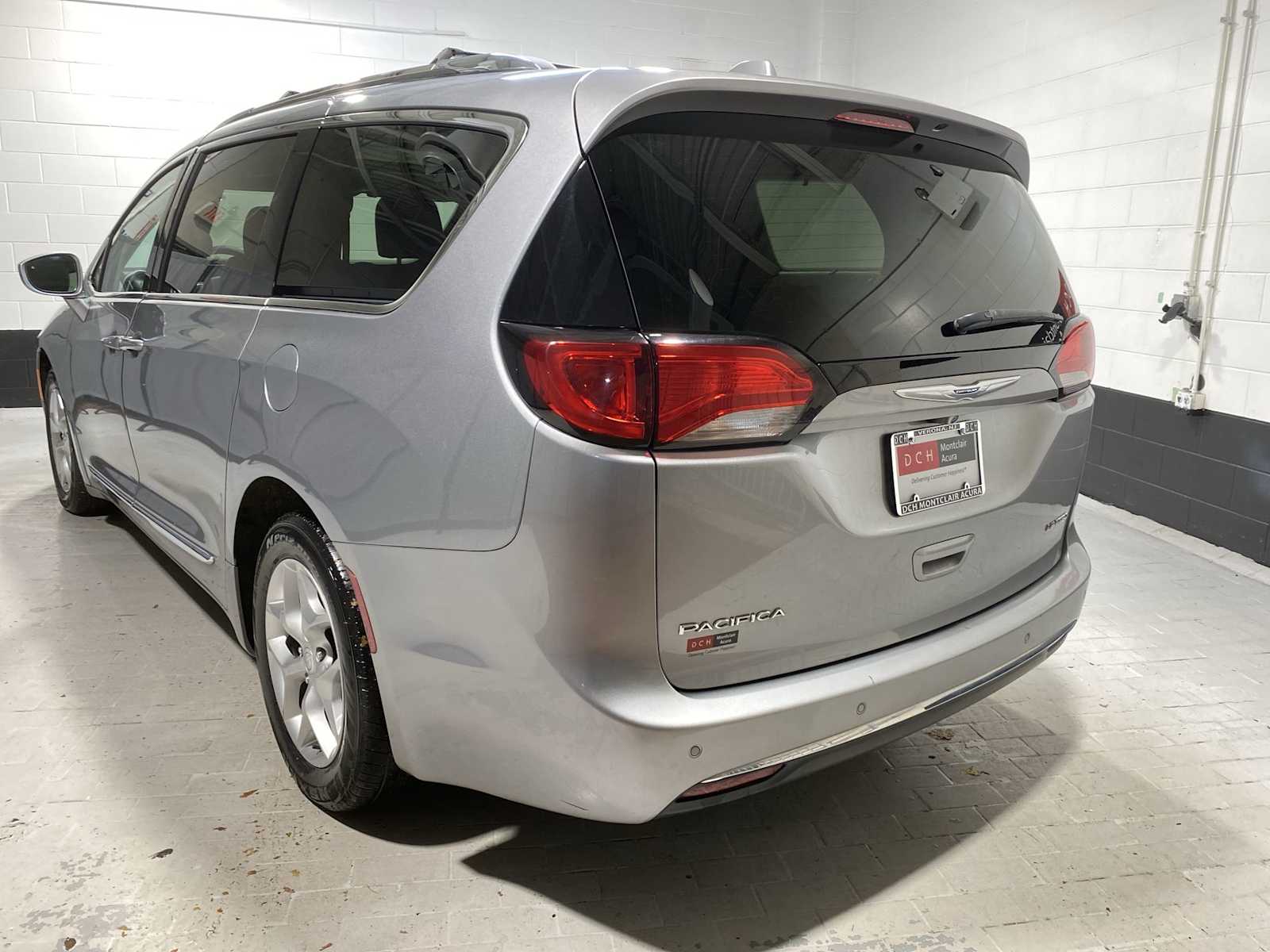 2019 Chrysler Pacifica Limited photo 4
